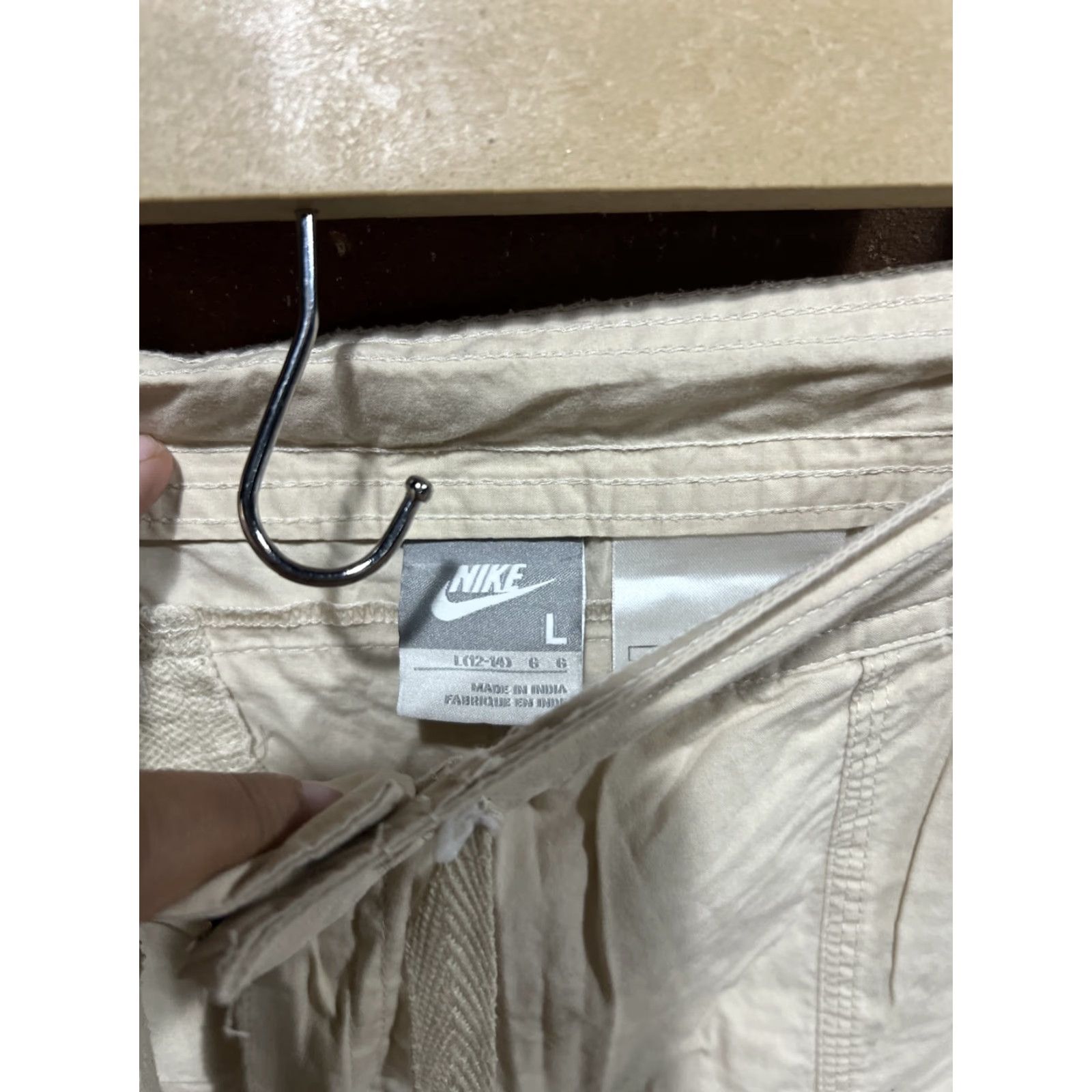 Nike Y2K Nike Pants Womens Large Drawstring Capris Beige Capris Nike Pants Women L Beige Capris 2000s Logo Sports Casual Size 36" / US 14 / IT 50 - 3 Thumbnail