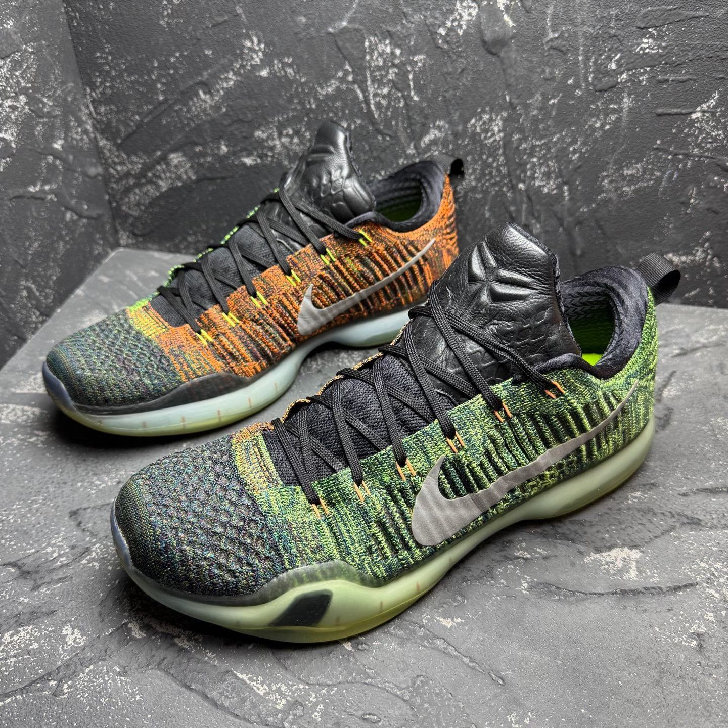 Nike Nike KOBE10 Orange Lowtop Sneakers 12 Men Size US 12 / EU 45 - 1 Thumbnail