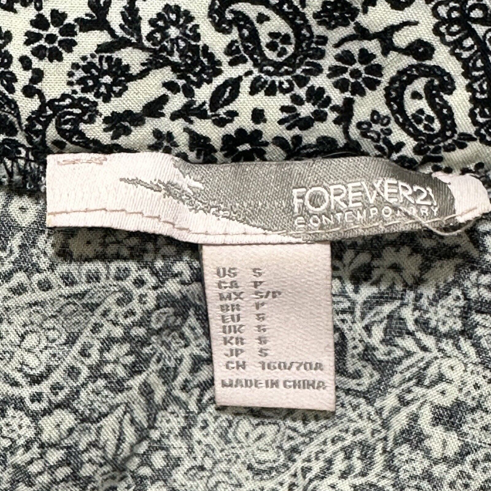 Forever 21 Forever 21 Small Straight Leg Jumpsuit Sleeveless Paisley Size 28" / US 6 / IT 42 - 3 Thumbnail