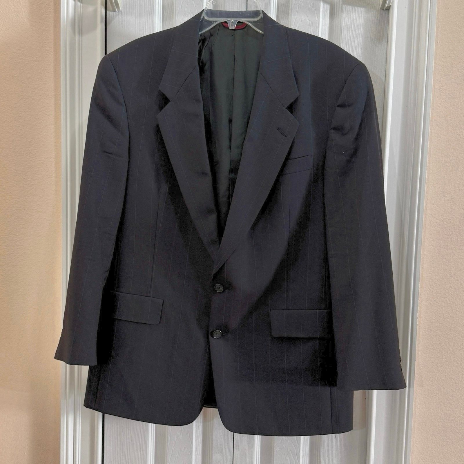 Hart Schaffner Marx Hart Schaffner Marx 42R dark navy pinstripe wool blazer Size 42R - 1 Thumbnail