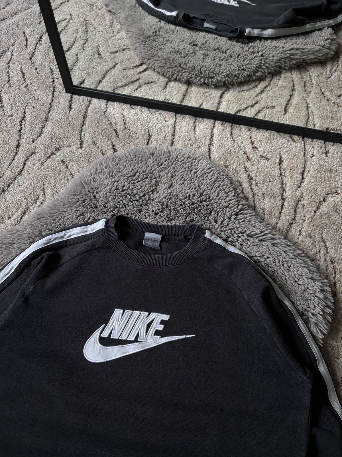 Nike × Vintage Nike Vintage Sweatshirt Crewneck sun faded Sweater Size US S / EU 44-46 / 1 - 3 Thumbnail