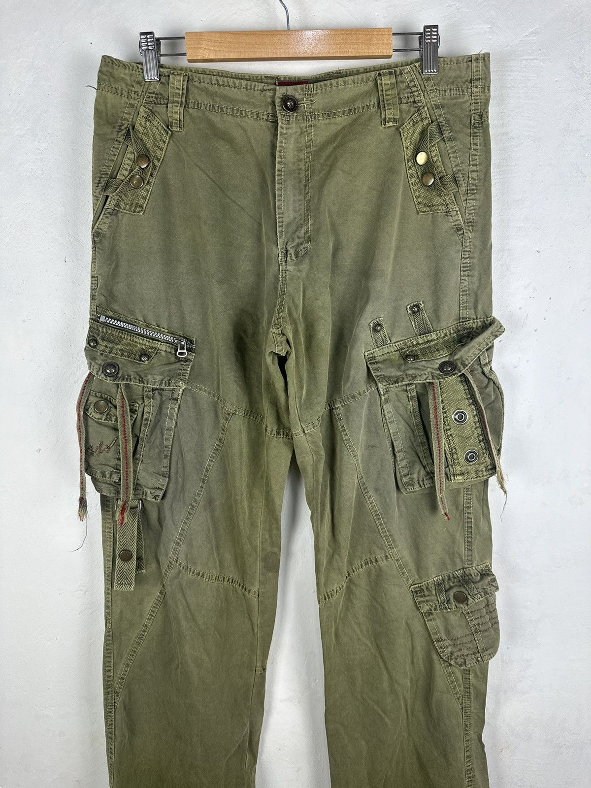 Japanese Brand CARGO PANTS SEDITIONARIES MULITPOCKET STREETWEAR STYLE Size US 33 - 3 Thumbnail