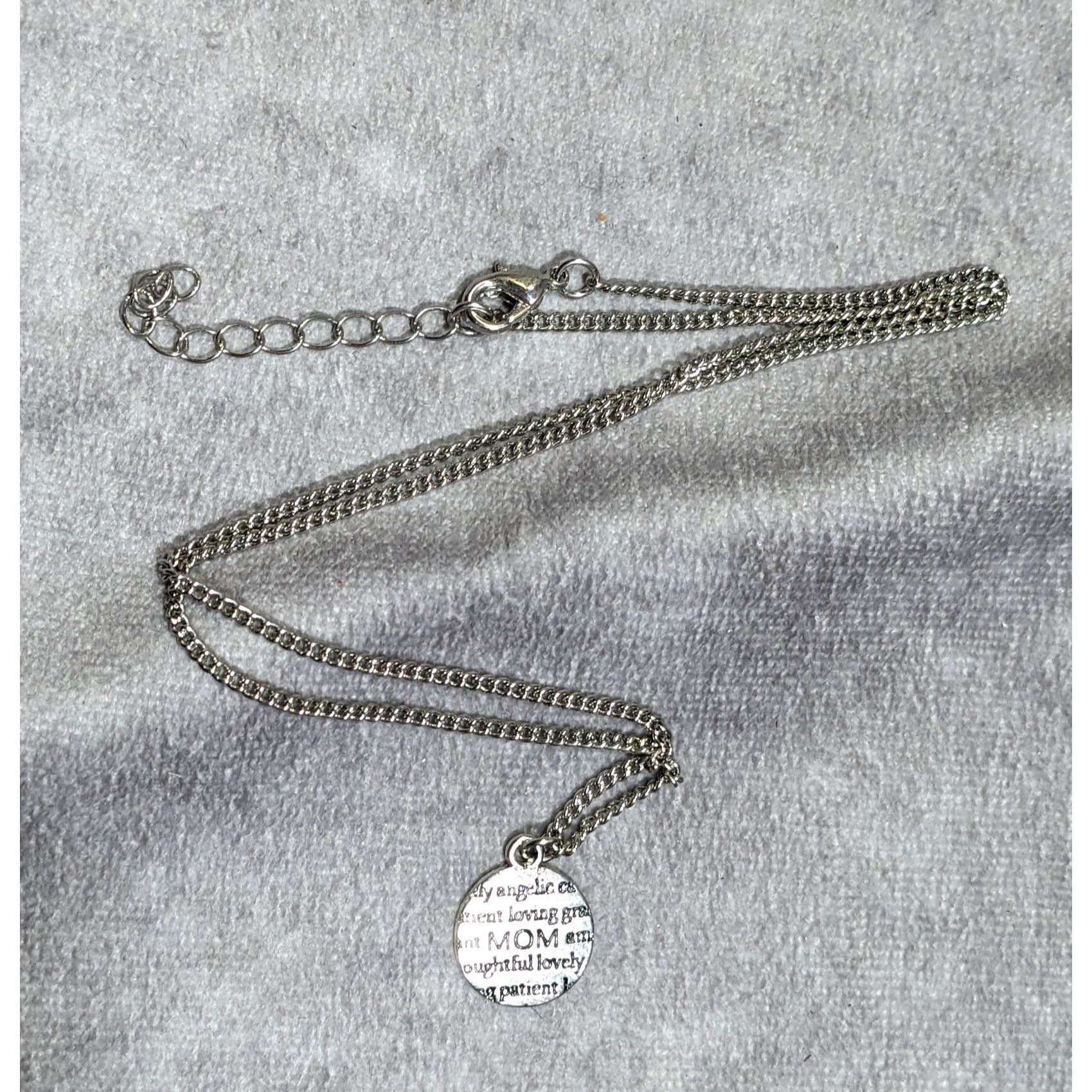Other Mother's Day "Mom" Silver Tone Pendant Necklace Size ONE SIZE - 6 Thumbnail