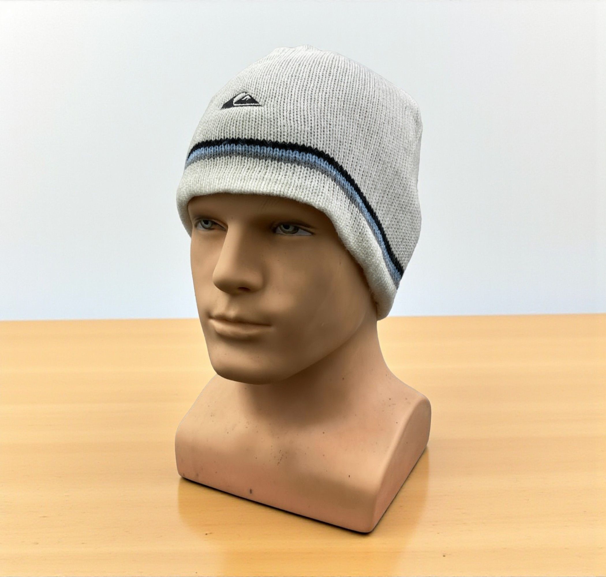 Quiksilver Vintage Quiksilver Beanie / Winter Cap BA0113 Size ONE SIZE - 1 Thumbnail