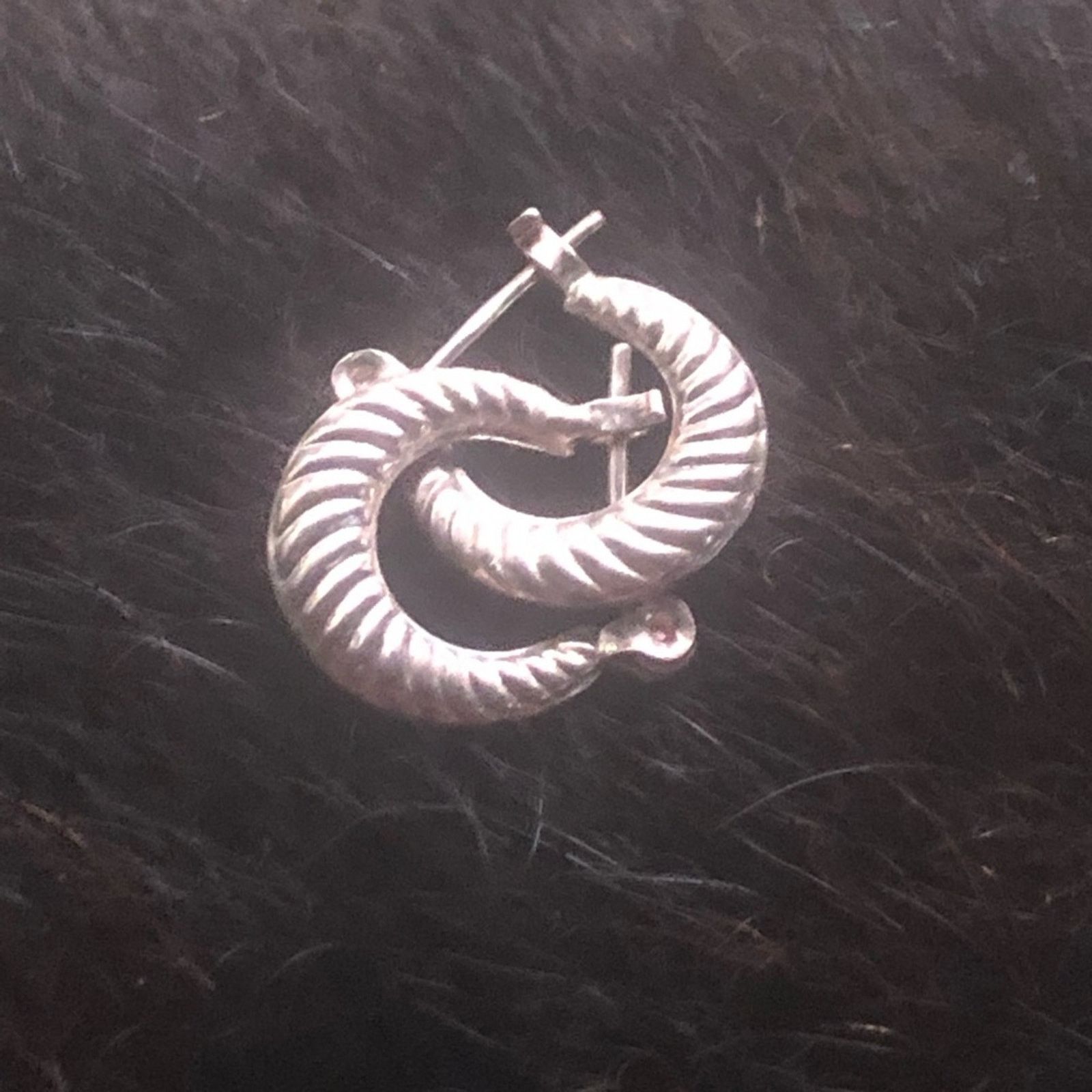 Jewelry 925 sterling silver textured mini hoop earrings Size ONE SIZE - 3 Thumbnail