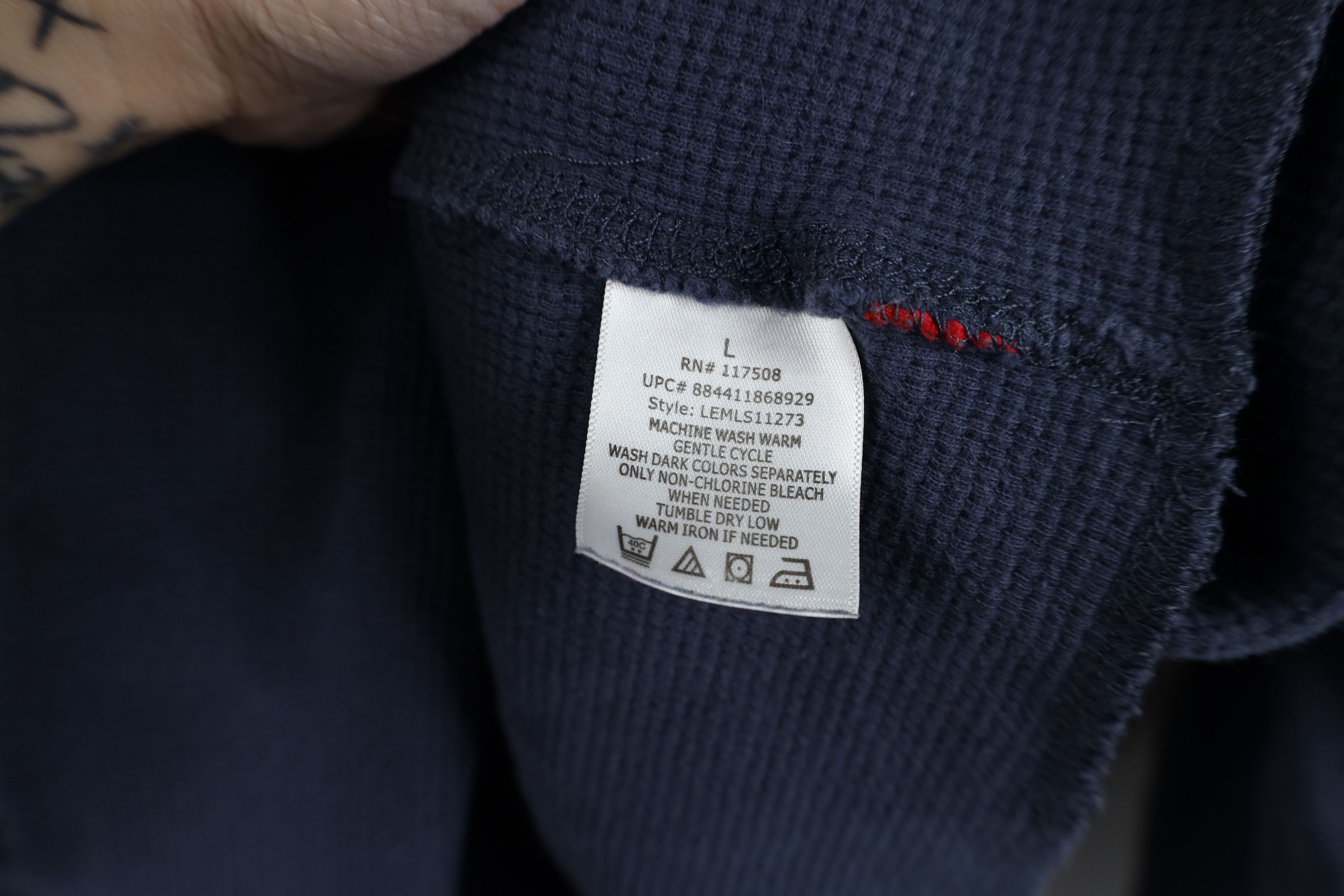 Levi's Vintage Levis Waffle Knit Long Sleeve Henley T-Shirt Size US L / EU 52-54 / 3 - 11 Thumbnail