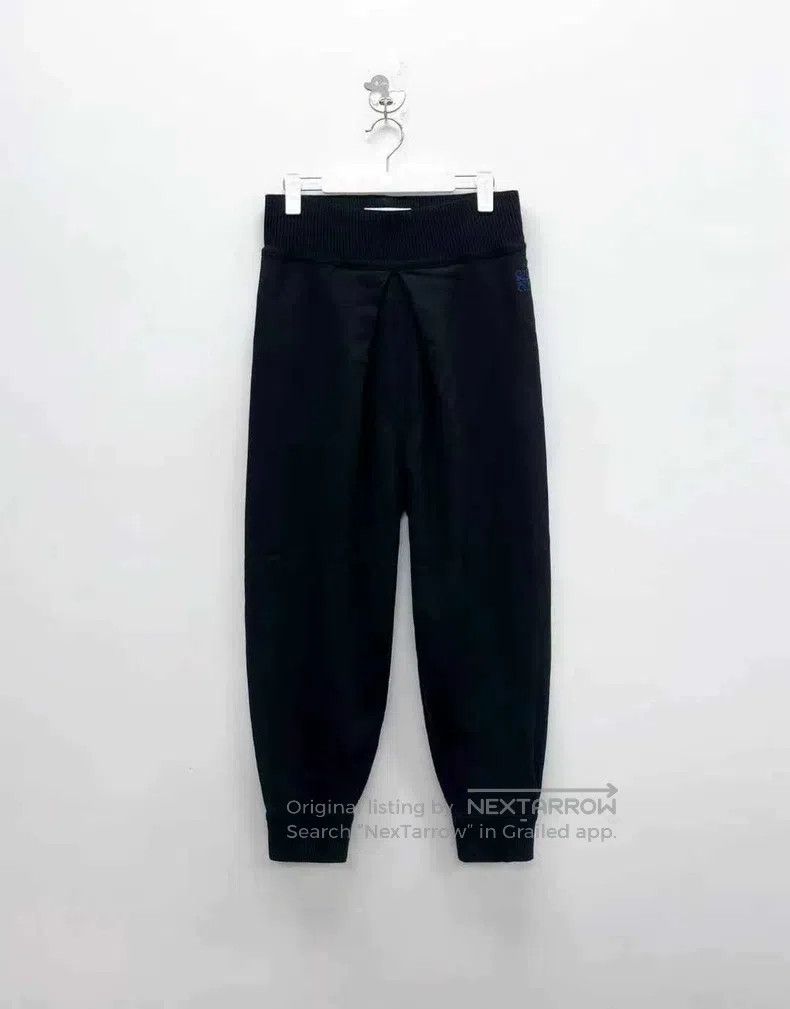 Loewe Loewe Black Oversized Classic Embroidered Logo Pure Wool K Size US 36 / EU 52 - 1 Thumbnail