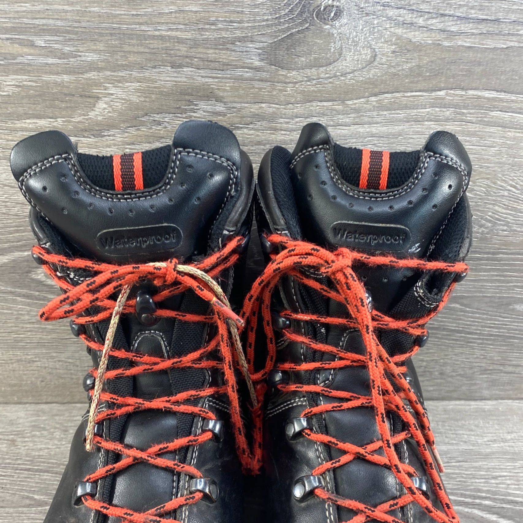 Vintage Oregon Chainsaw Boots Mens 11 Black Leather Waterproof Steel Toe Class 1 Work Boots Mens 11 Water Resistant Leather Black Oregon Size US 10 / EU 43 - 4 Thumbnail