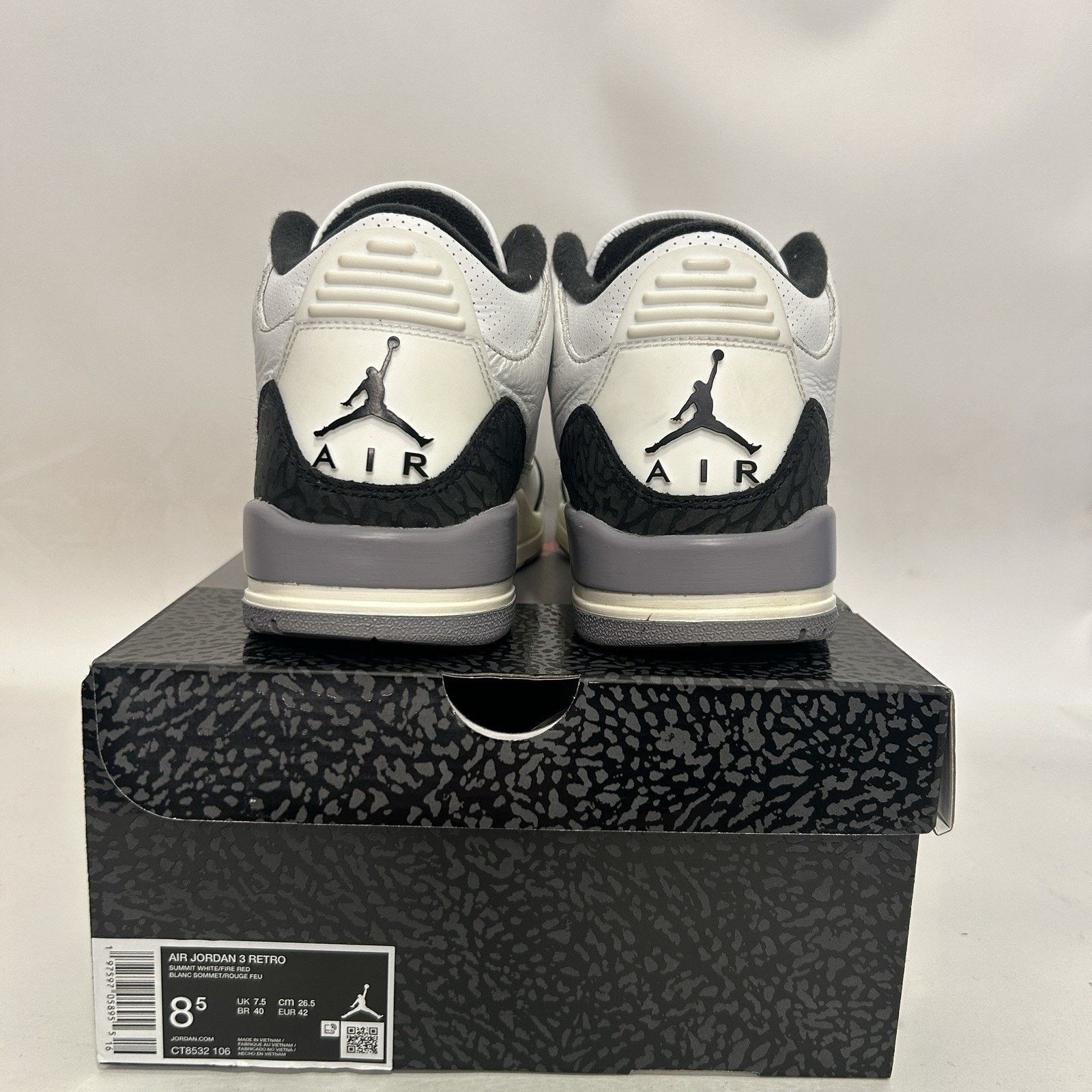 Jordan Brand Nike Air Jordan 3 Retro OG “Cement Grey” Size US 8.5 / EU 41-42 - 5 Thumbnail