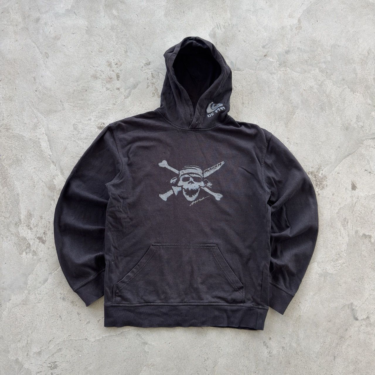 Quiksilver Quiksilver Vintage Pirate Skull Crossbones Hoodie Large Size US L / EU 52-54 / 3 - 1 Thumbnail