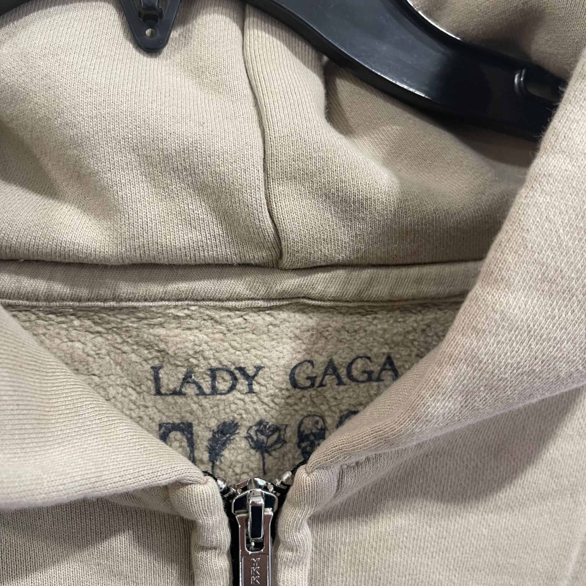 Other NEW LADY GAGA MAYHEM TOUR HOODIE SZ 2XL Size US XXL / EU 58 / 5 - 5 Thumbnail