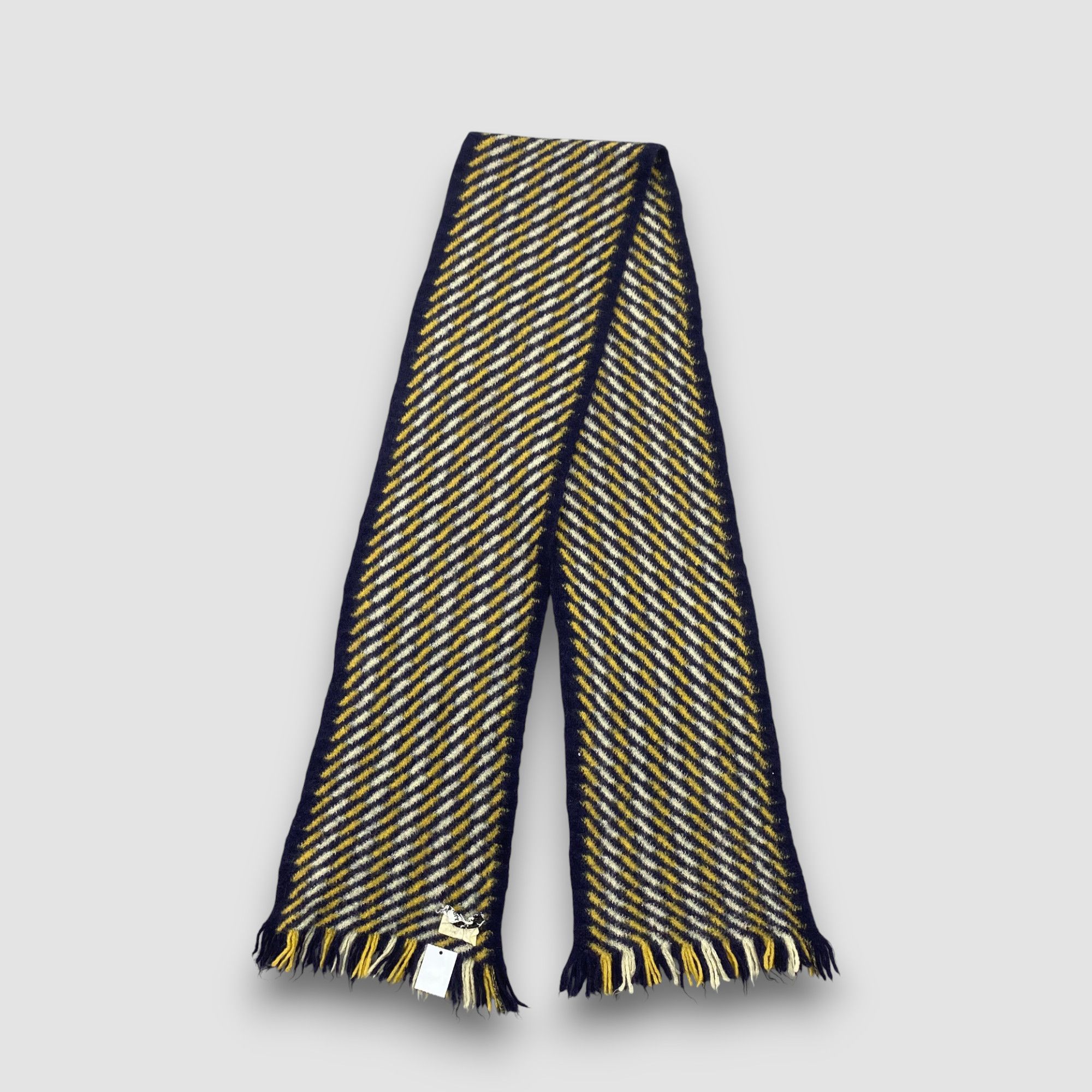 Pierre Cardin Vintage Pierre Cardin Scarf Muffler Wool Winter Scarves Size ONE SIZE - 1 Thumbnail