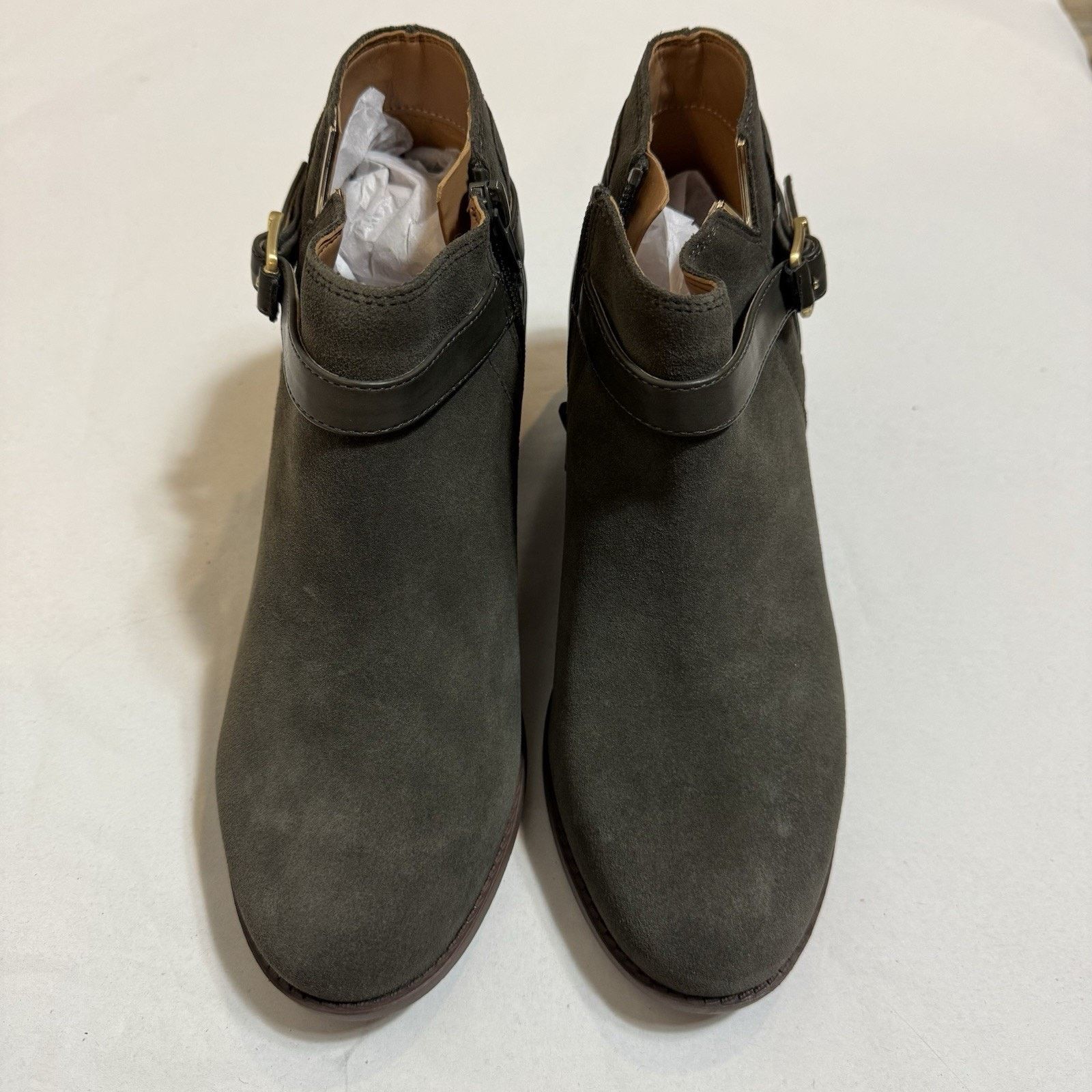 Vionic Vionic Farrah ankle boot khaki green suede Women’s Size 7.5 Size US 7.5 / IT 37.5 - 6 Thumbnail