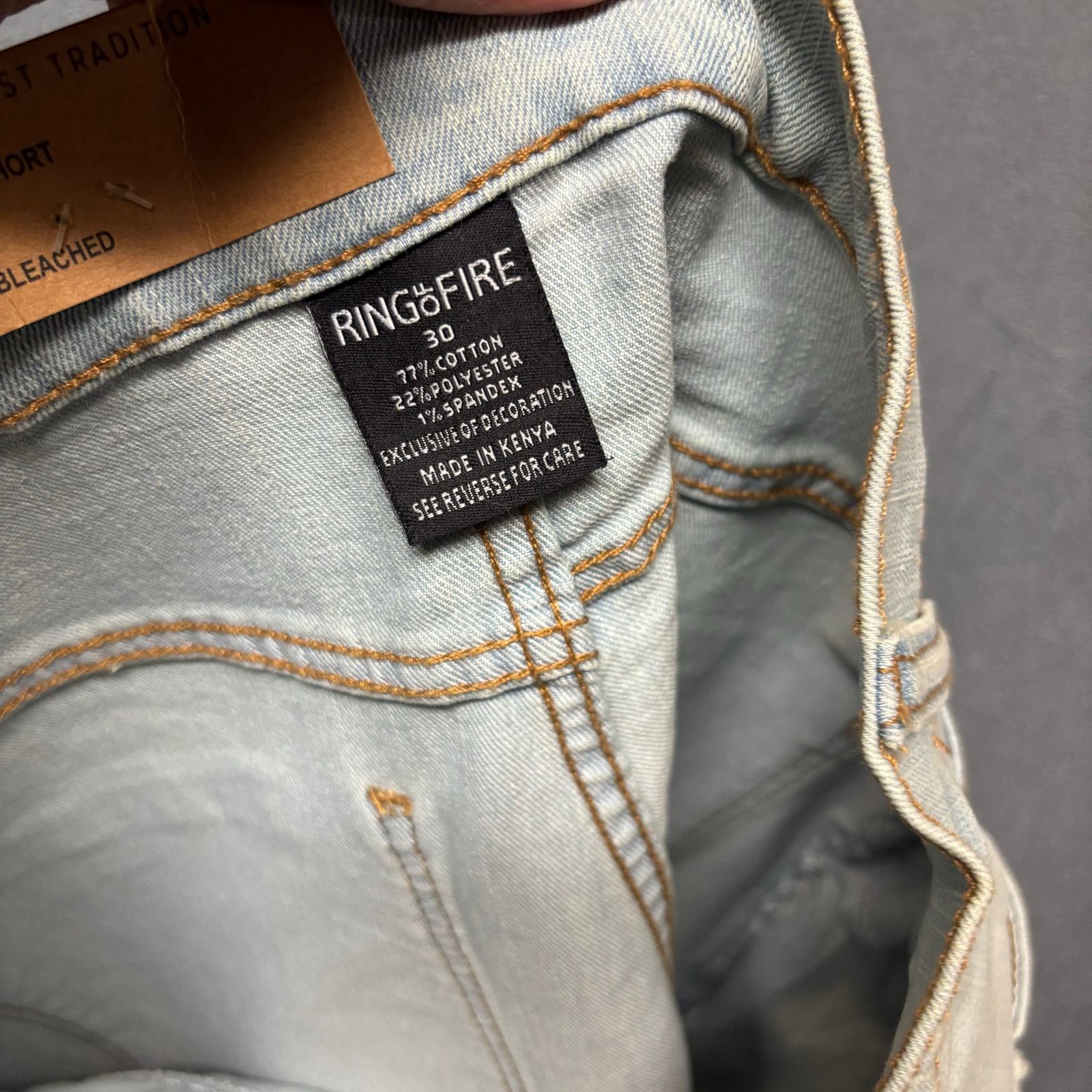 Ring Of Fire Ring Of Fire Distress Ripper Jorts Denim Shorts Blue Bleach Size US 30 / EU 46 - 10 Thumbnail
