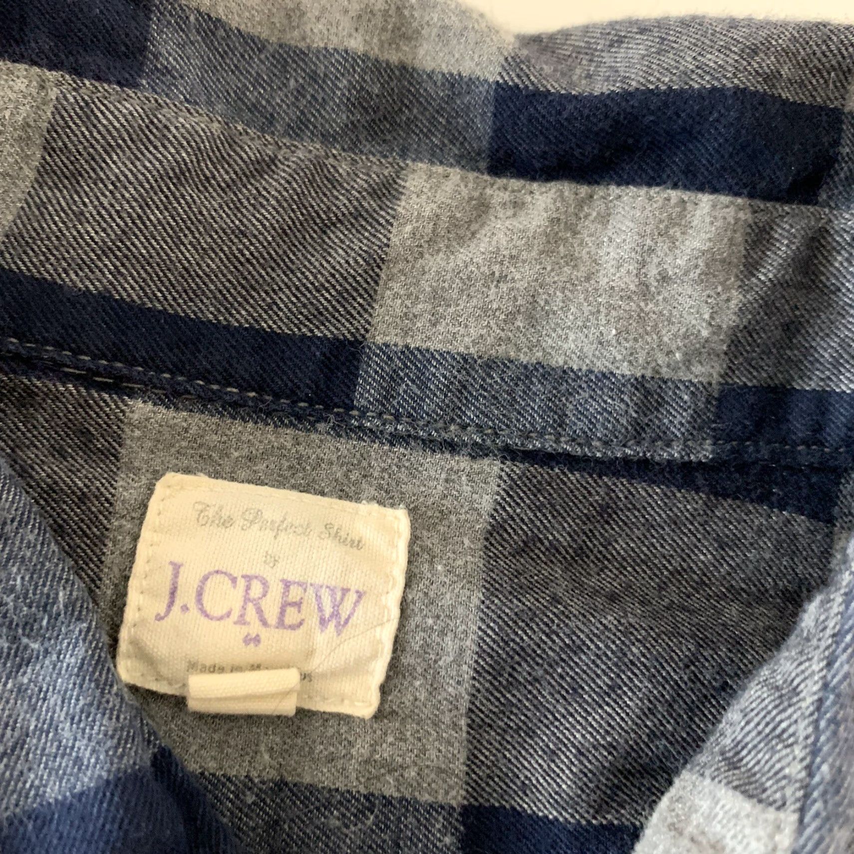 J.Crew J.CREW Plaid Button-Up Long Sleeve Top Women's M Blue Gray Shirt Size M / US 6-8 / IT 42-44 - 4 Thumbnail