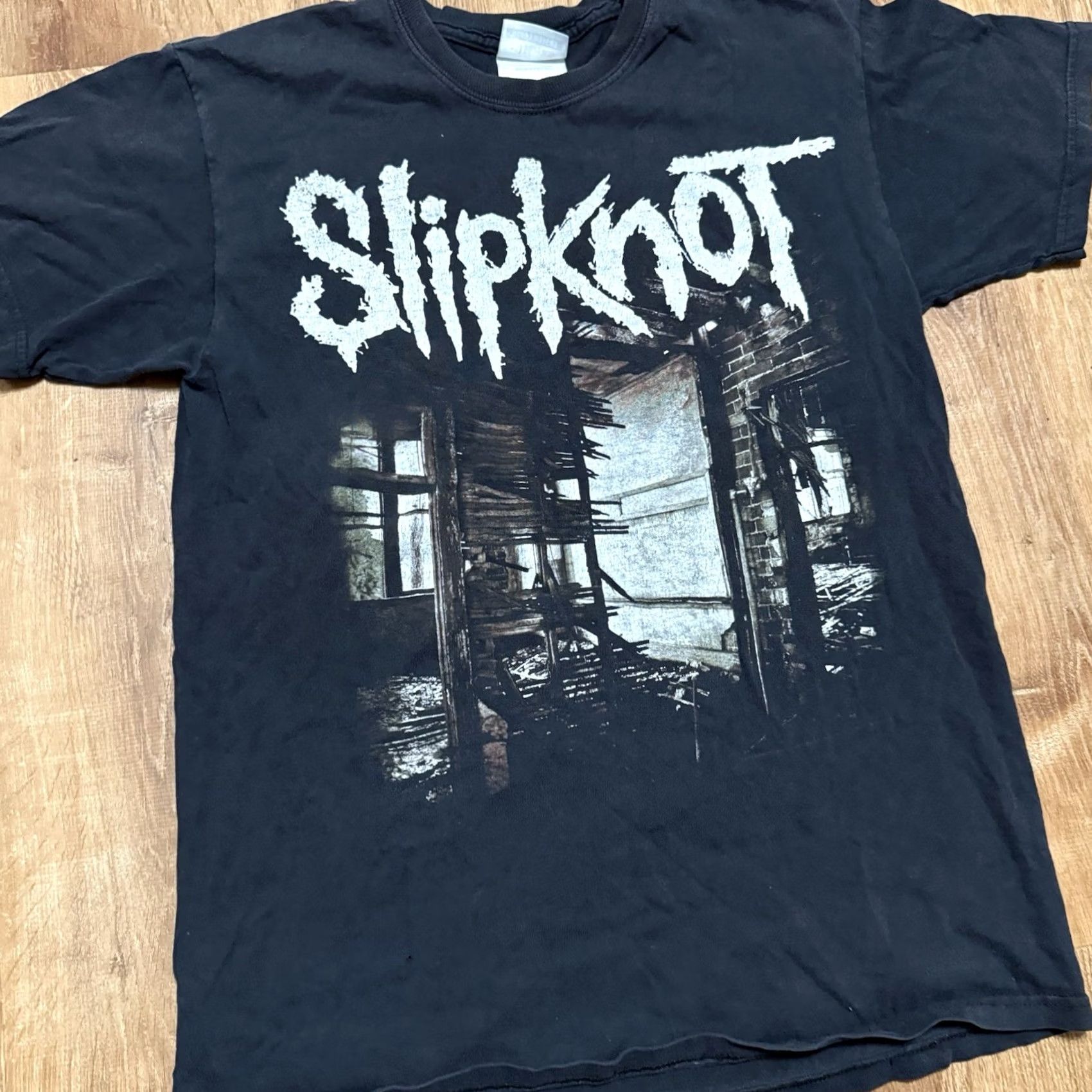 Hanes VINTAGE Slipknot Band Tee Tshirt Mens Small Faded Black Double Sided 90s Metal Music Hanes T-Shirt S Mens Black 90s Band Merch Boys Girls? Size US S / EU 44-46 / 1 - 3 Thumbnail