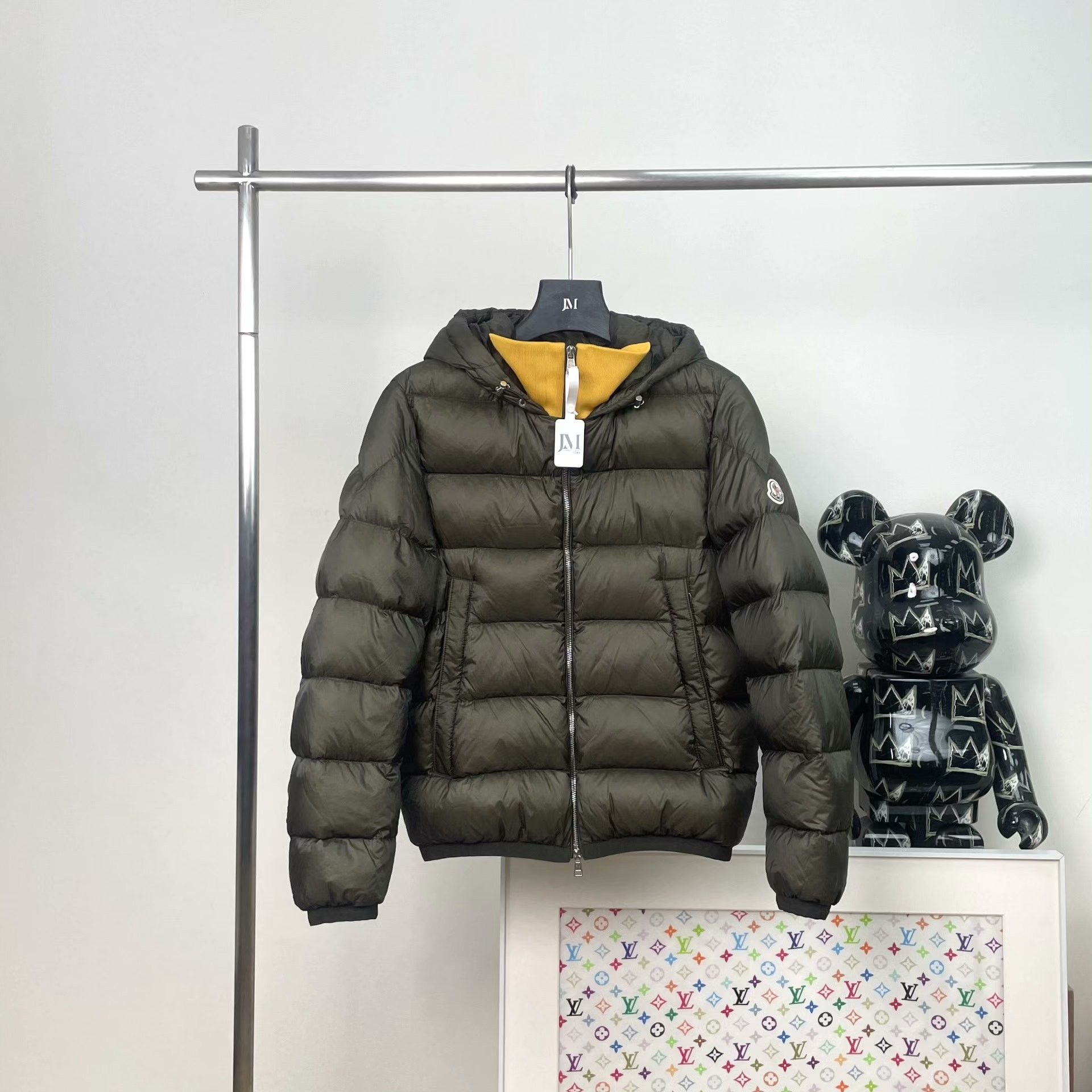Moncler Moncler Down Heavy Coat xxs Men Size US XXS / EU 40 - 1 Thumbnail