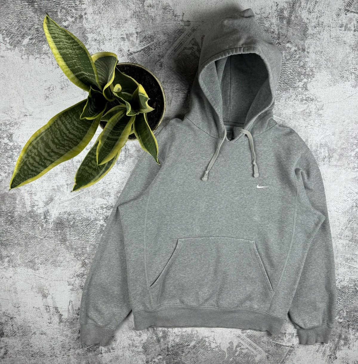 Nike Nike Grey 90S-00S Basic Mini Swoosh Logo Vintage Y2K Hoodie Size US M / EU 48-50 / 2 - 1 Thumbnail