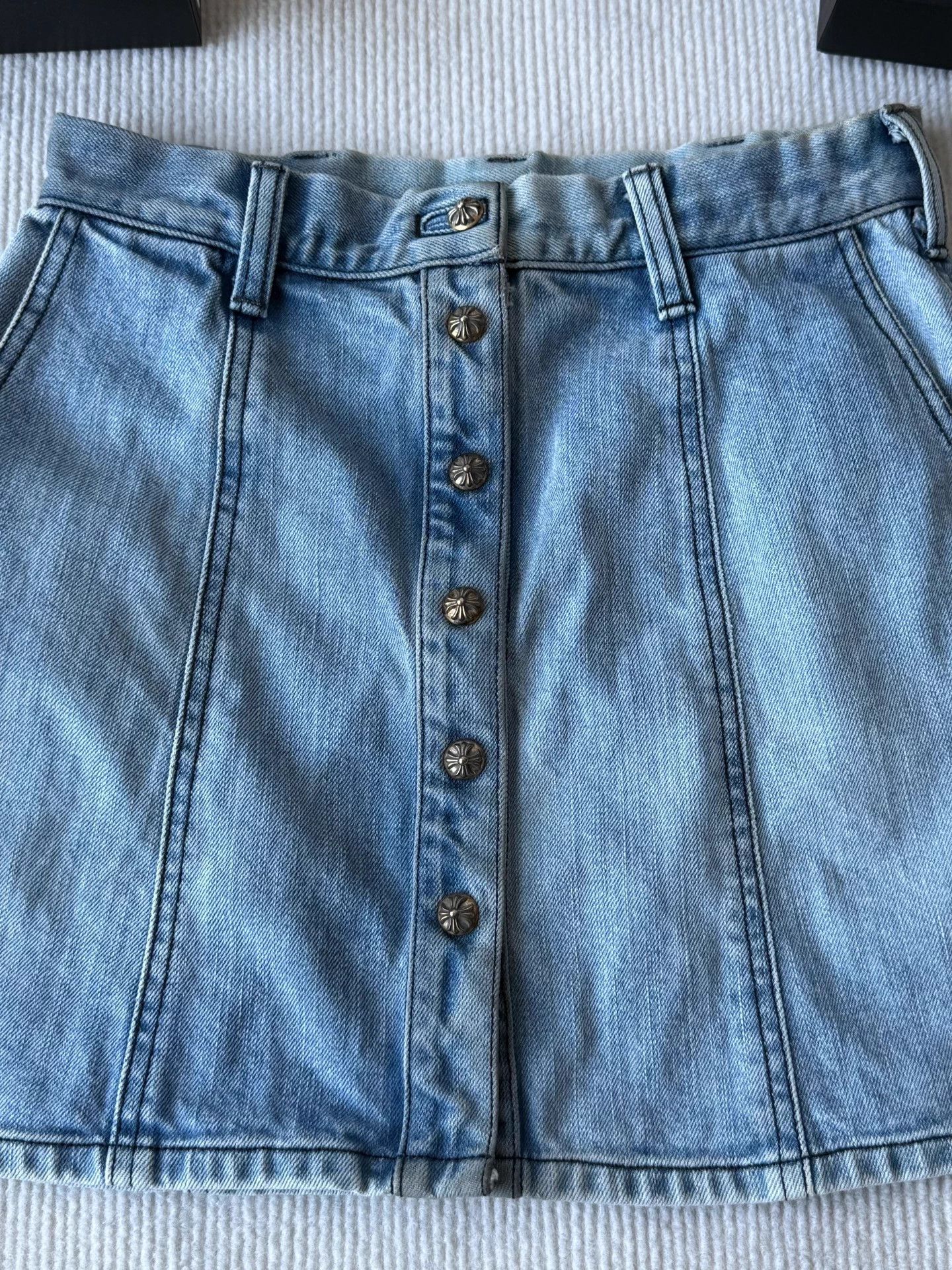 Chrome Hearts Chrome Hearts Light Blue Denim Skirt Silver Buckle S Size 25" / US 0 / IT 36 - 2 Thumbnail