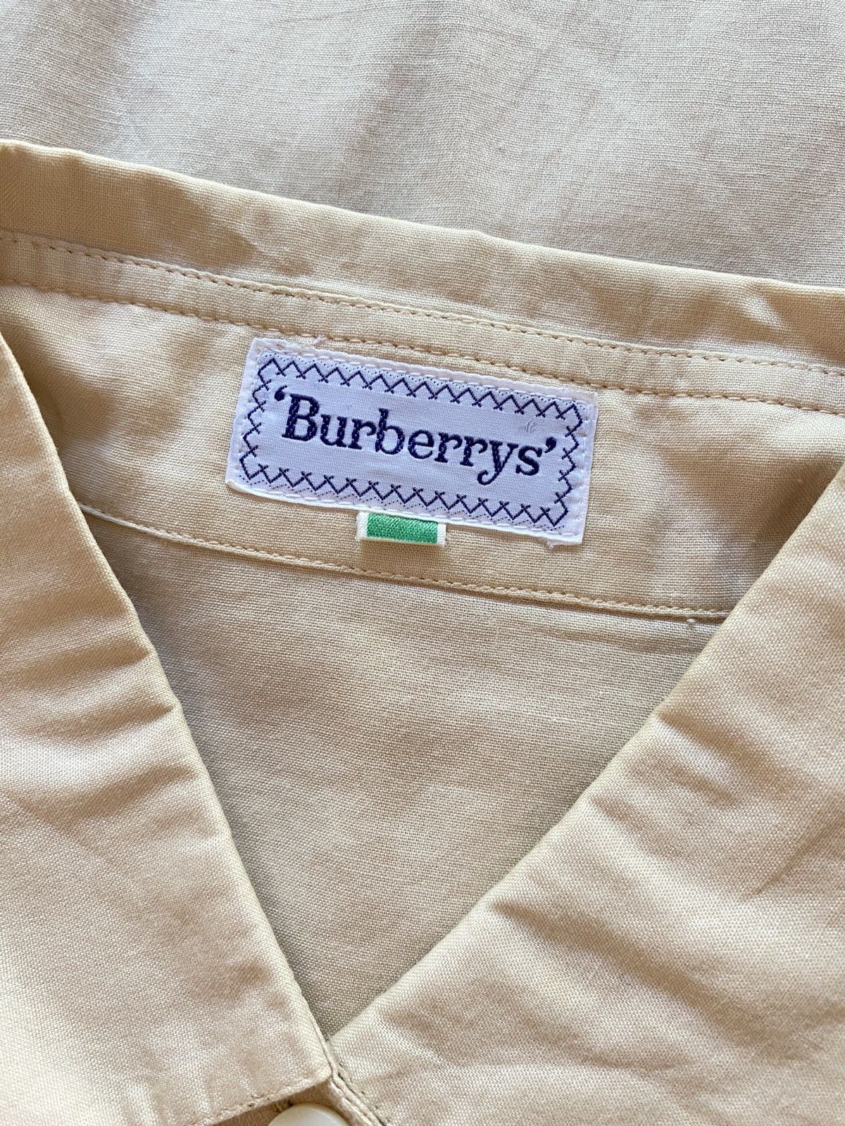 Burberry BURBERRY Beige Pleated Button-Up Shirt Size M / US 6-8 / IT 42-44 - 4 Thumbnail