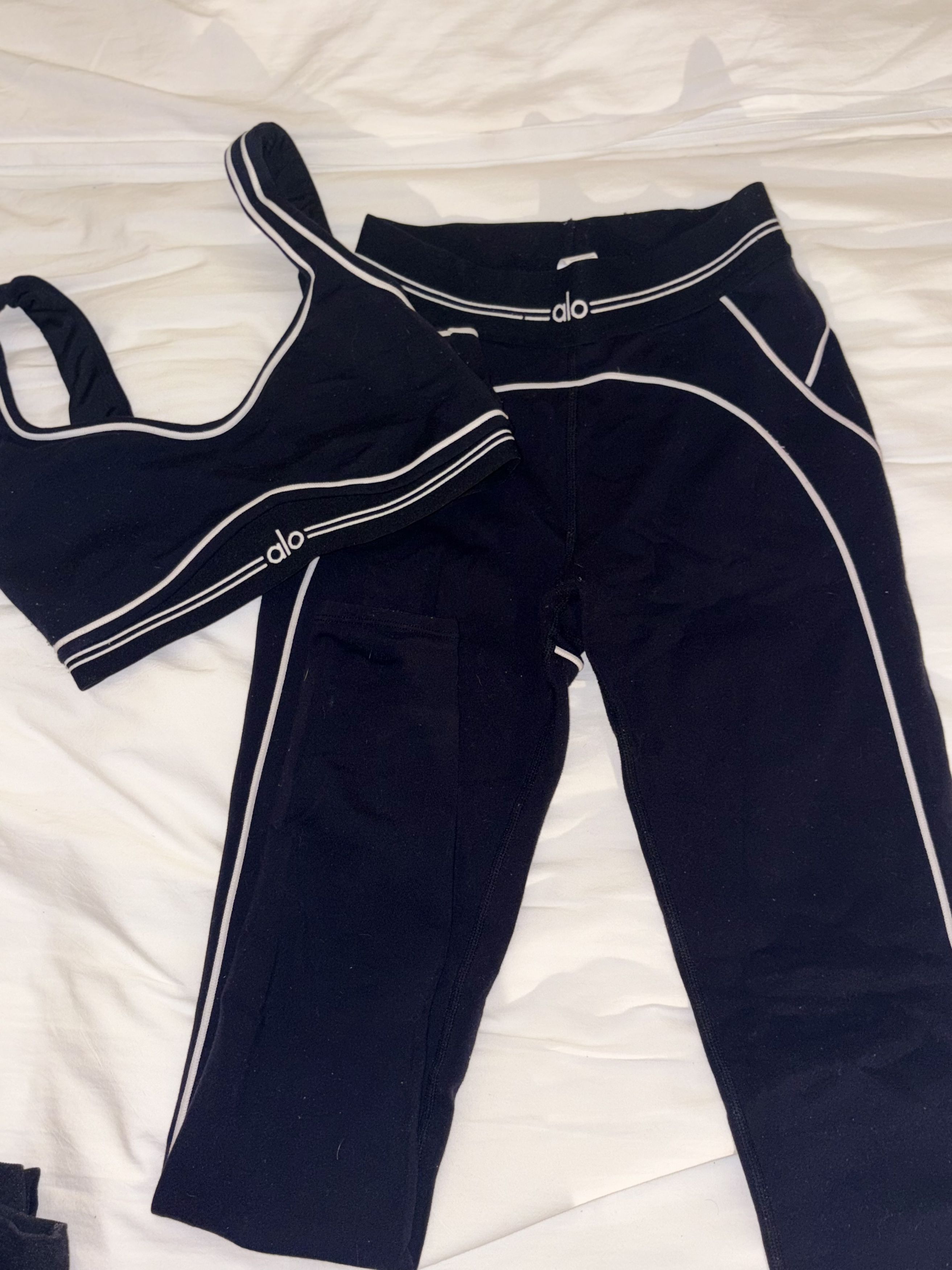 Alo Yoga Alo yoga set Size XS / US 0-2 / IT 36-38 - 1 Thumbnail