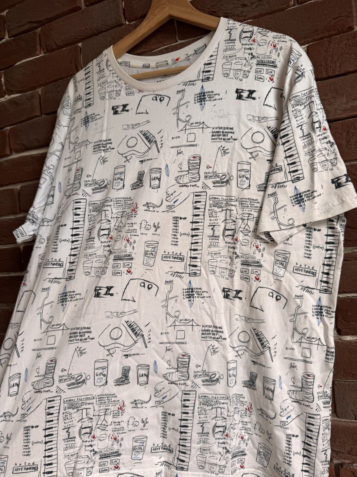 Jean-Michel Basquiat Jean Michel Basquiat x Uniqlo MOMA XL Art Tee Rare Print Size US XL / EU 56 / 4 - 8 Thumbnail