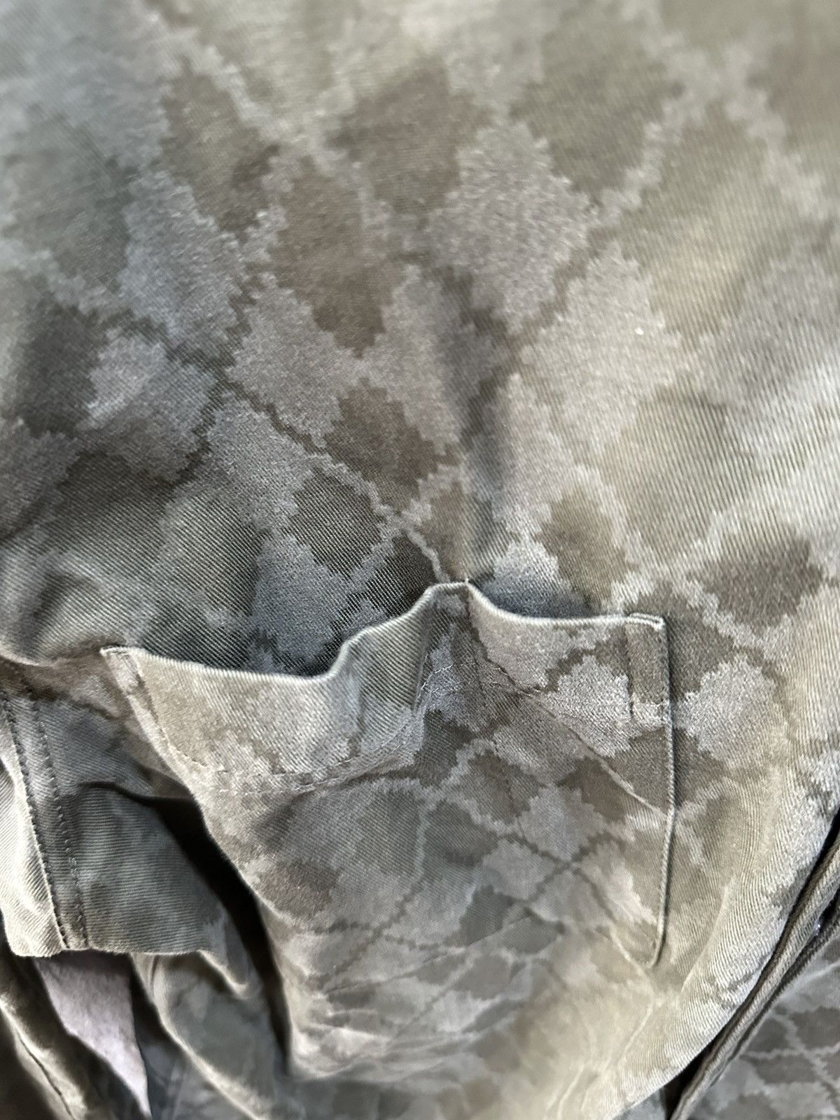 Yohji Yamamoto 1990 Yohji Yamamoto AAR Yohji Studio Rare Printed Army Shirt Size US M / EU 48-50 / 2 - 16 Thumbnail