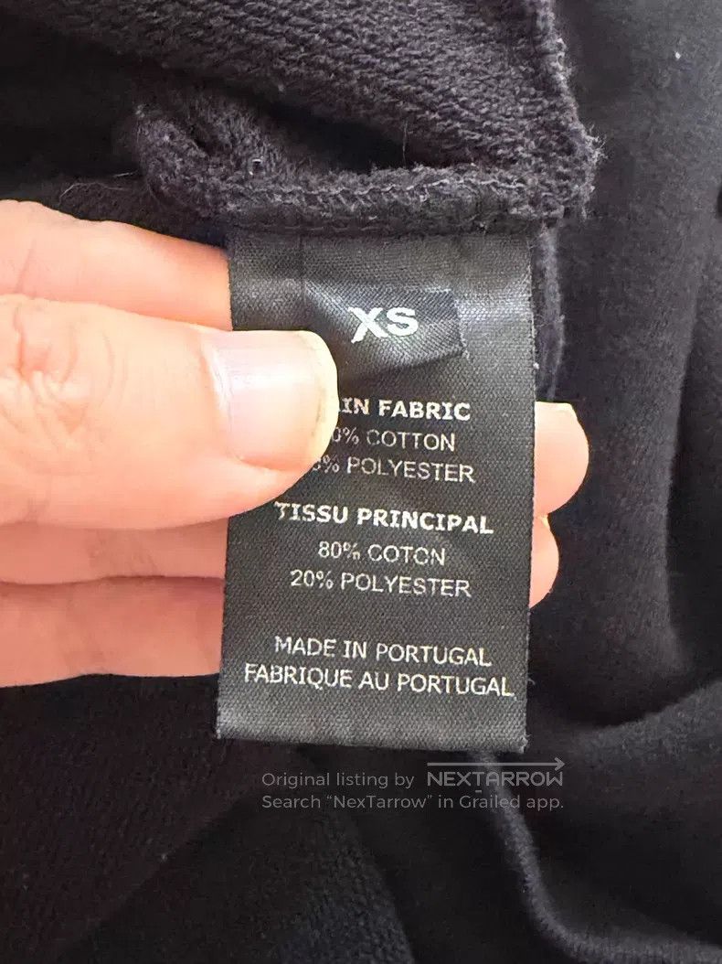 Vetements VETEMENTS Asymmetrical Black Cut-Out Sweatshirt Size US XS / EU 42 / 0 - 3 Thumbnail