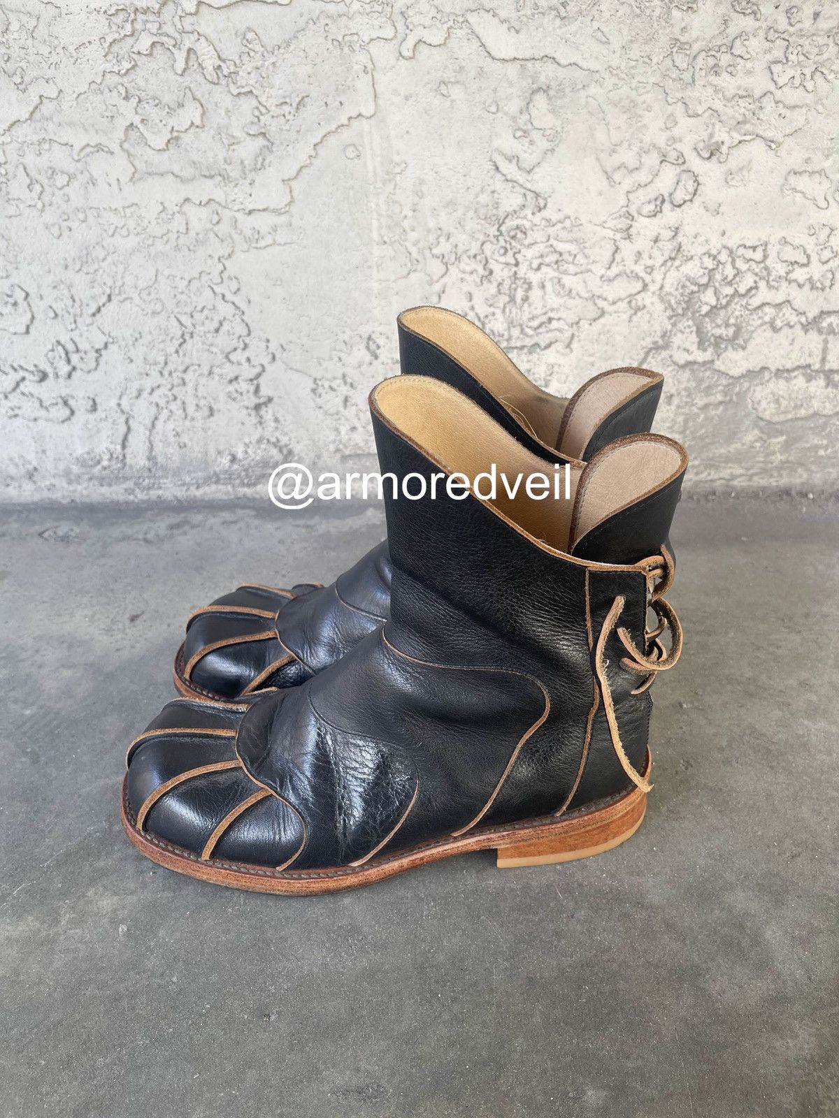 Beauty Beast beauty:beast paw archive boots Size US 10 / EU 43 - 2 Thumbnail