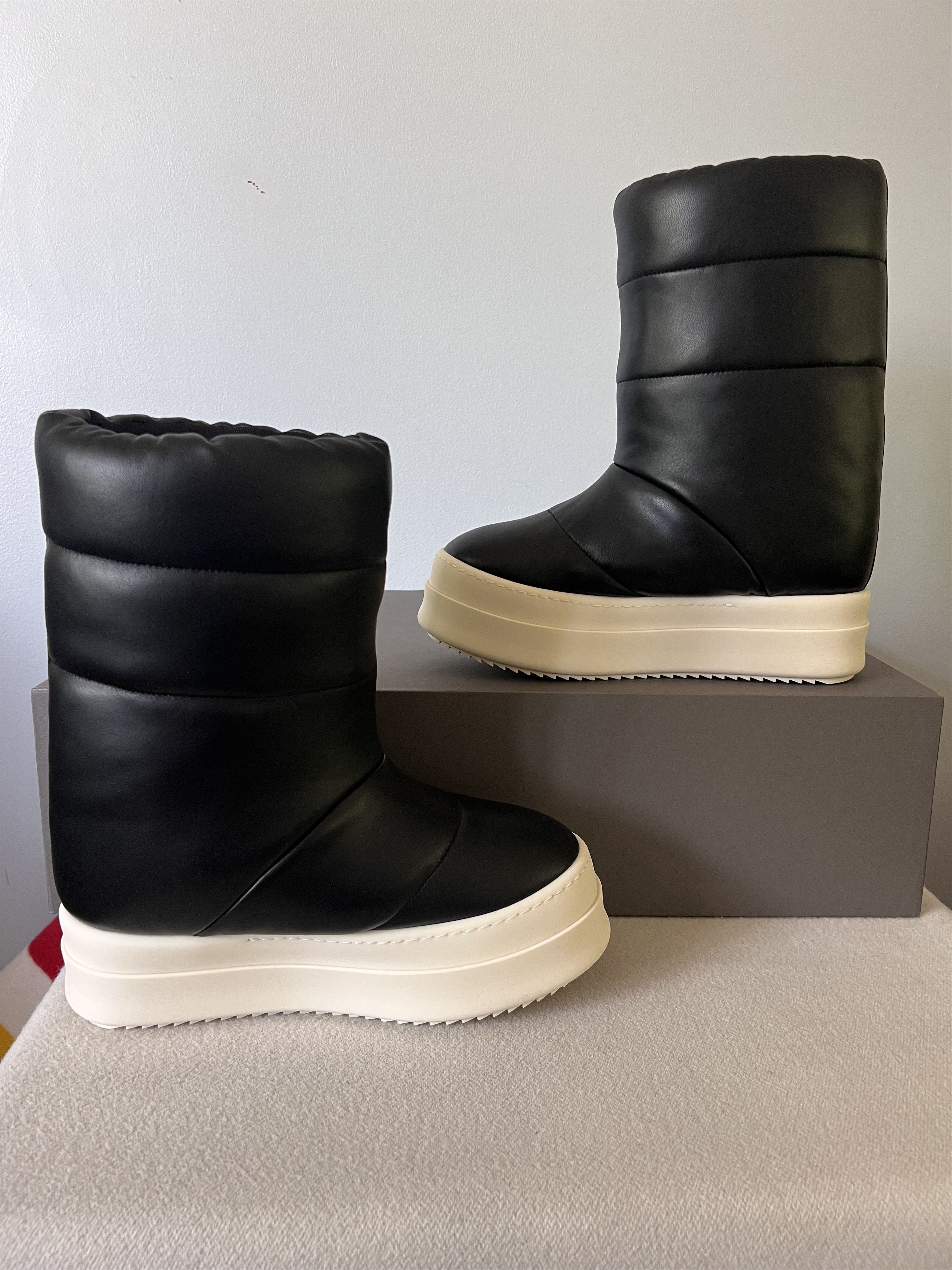 Rick Owens Rick Owens Mega Bumper Lunar Boots in Black Leather Size US 7 / EU 40 - 3 Thumbnail