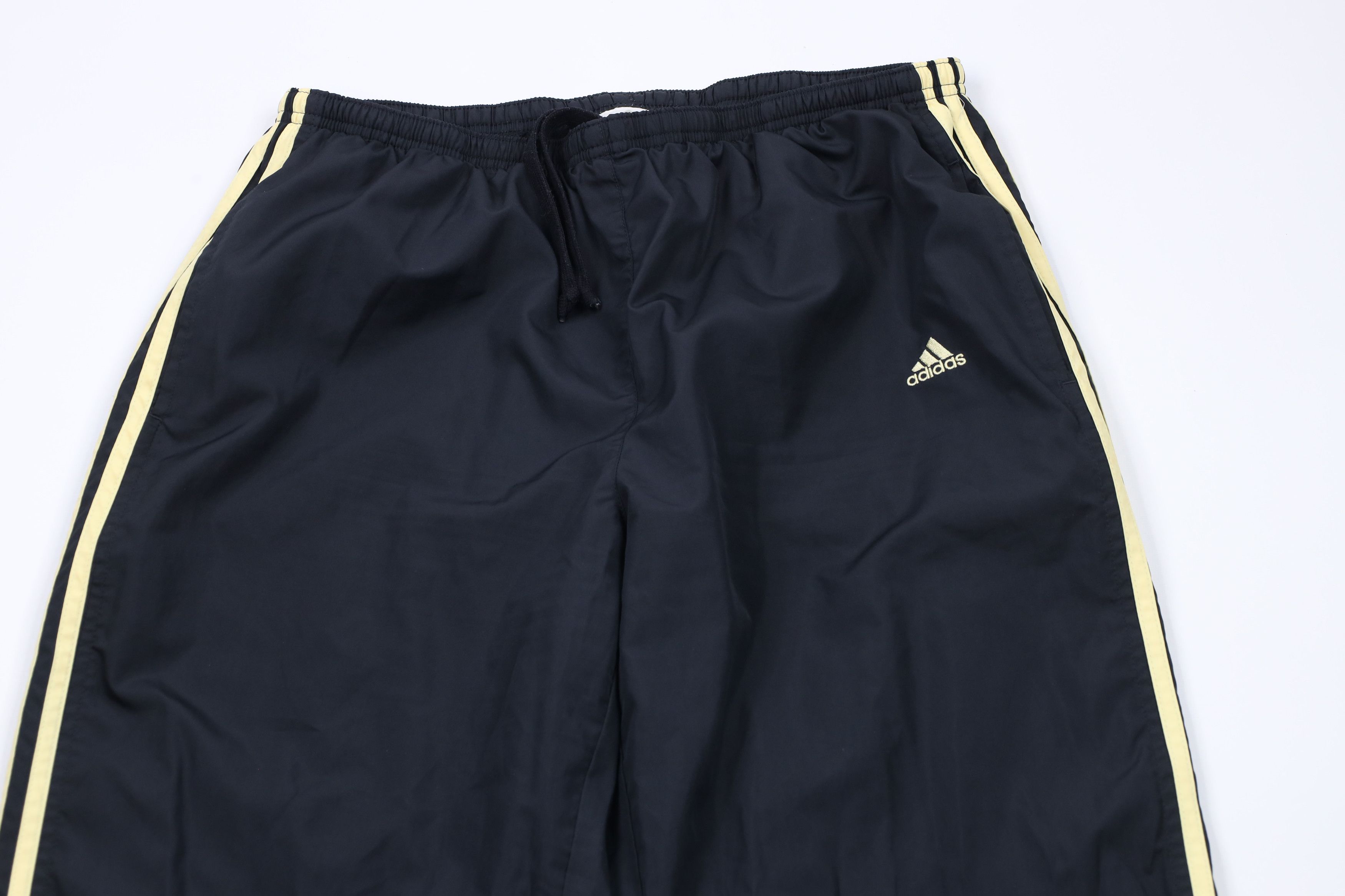 Adidas × Vintage Vintage Adidas Lined Wide Leg Windbreaker Pants Black Gold Size US 38 / EU 54 - 2 Thumbnail