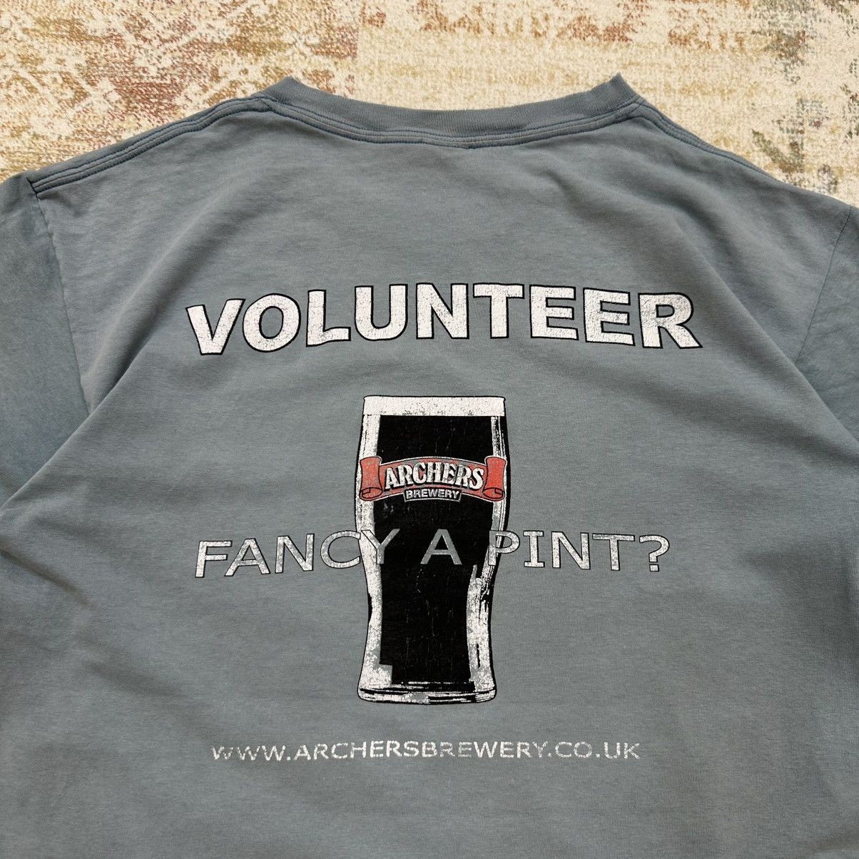 Vintage Vintage Adult “Volunteer Archers Brewery Fancy a pint ?” tee Size US L / EU 52-54 / 3 - 6 Thumbnail