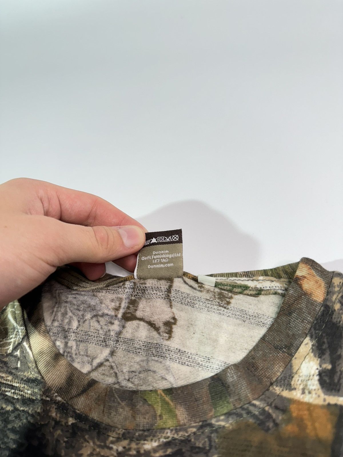 Japanese Brand × Realtree Vintage Realtree tee mossy oaks y2k camo swag drip skater Size US XL / EU 56 / 4 - 4 Thumbnail