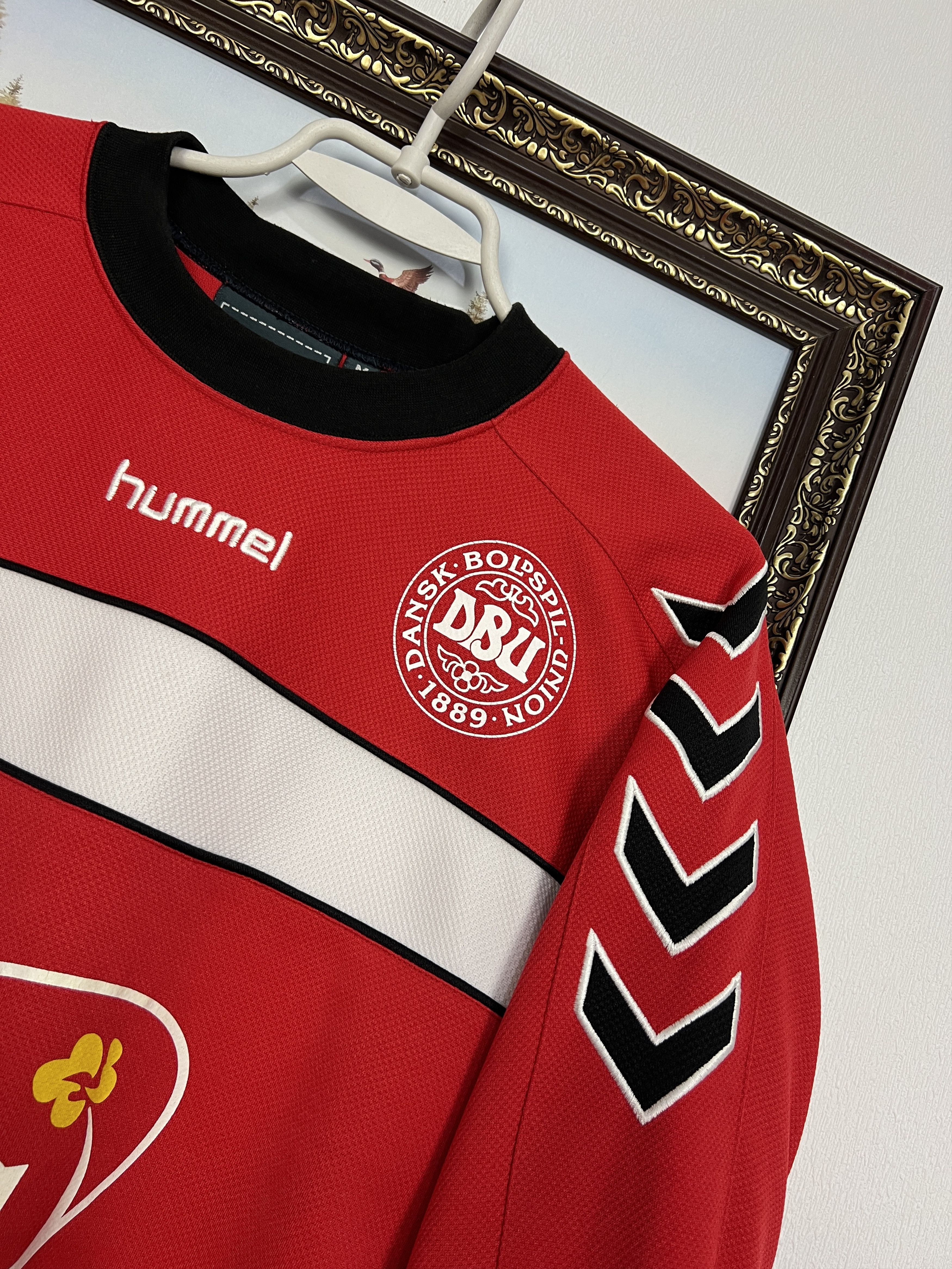 Hummel Denmark Football Sweatshirt Soccer Crewneck Track Top Size US M / EU 48-50 / 2 - 4 Thumbnail