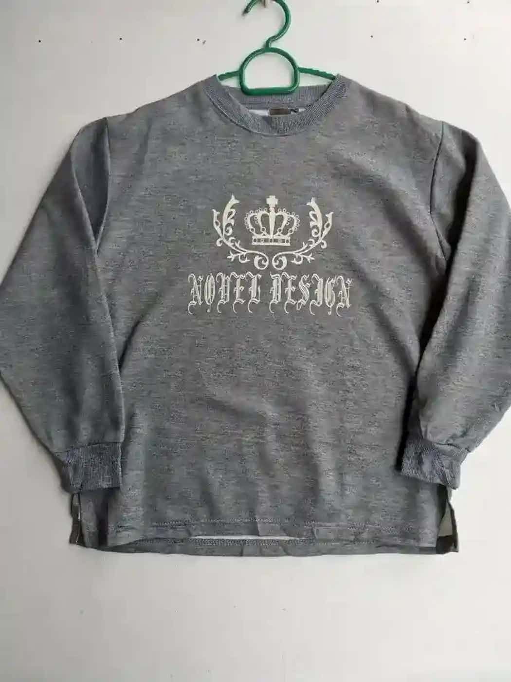 Vintage Vintage Toute Sa Vie Sweatshirt Size US L / EU 52-54 / 3 - 1 Thumbnail
