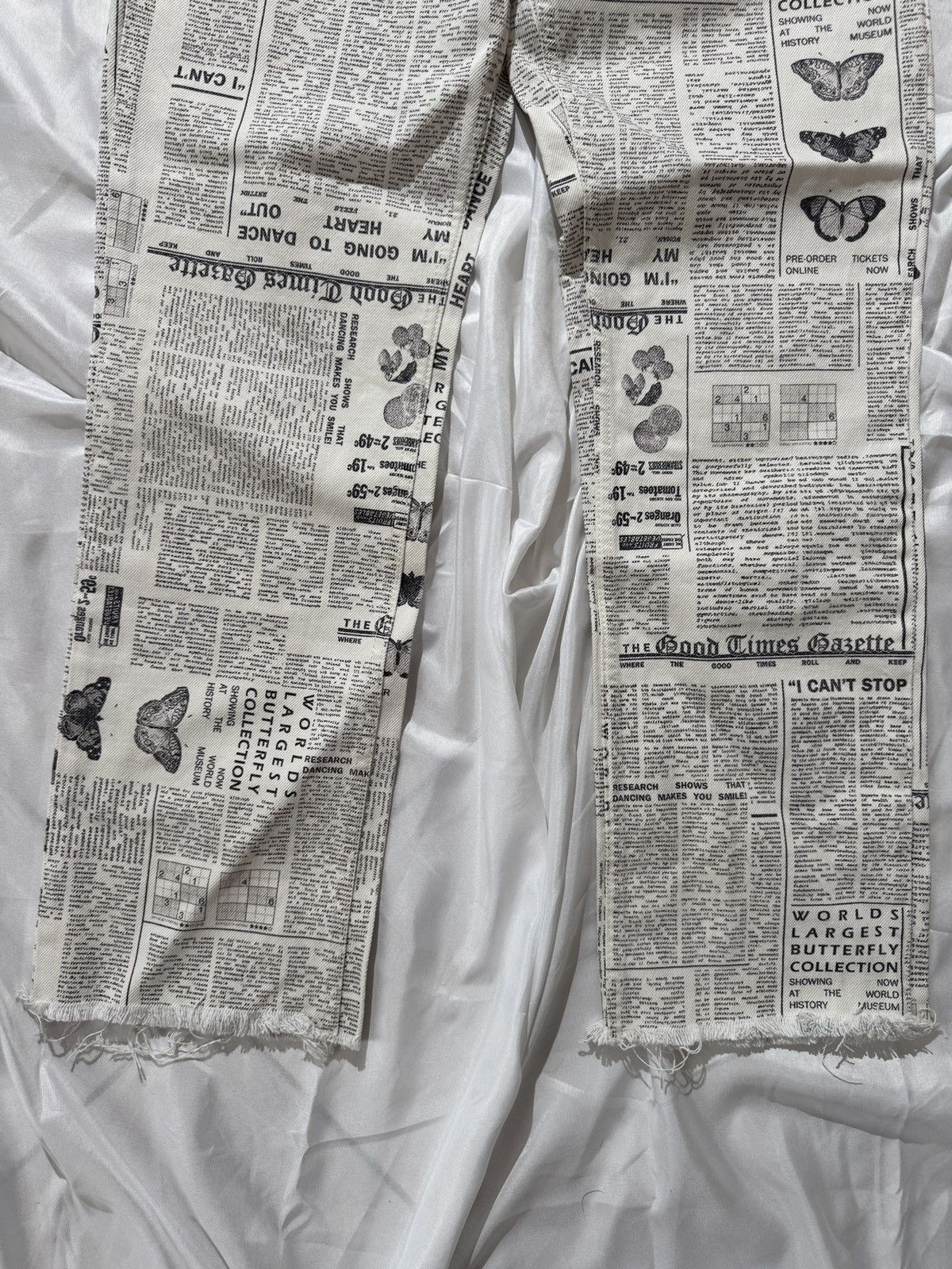 Hysteric Glamour Gazette Printed Vintage Bootcut Jeans (John Galliano style) Size 27" / US 4 / IT 40 - 6 Thumbnail