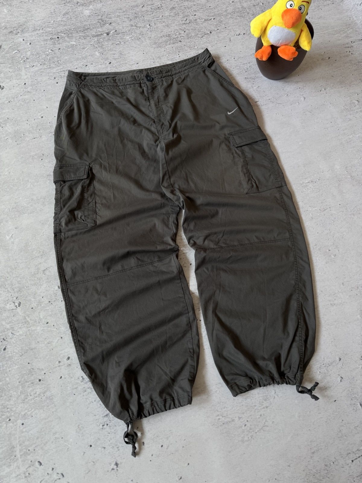 Nike × Vintage NIKE CARGO VINTAGE Y2K OVERSIZE BAGGY FIT PANTS SWEATPANTS Size US 34 / EU 50 - 1 Thumbnail