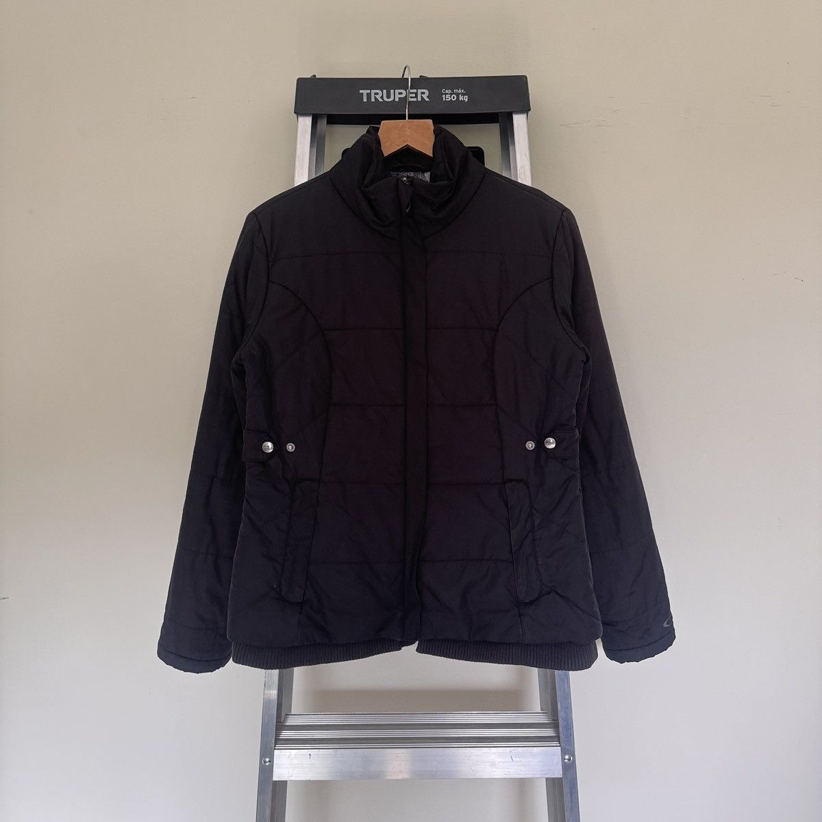 Oakley × Vintage Vintage Oakley Puffy Jacket Size M / US 6-8 / IT 42-44 - 1 Thumbnail