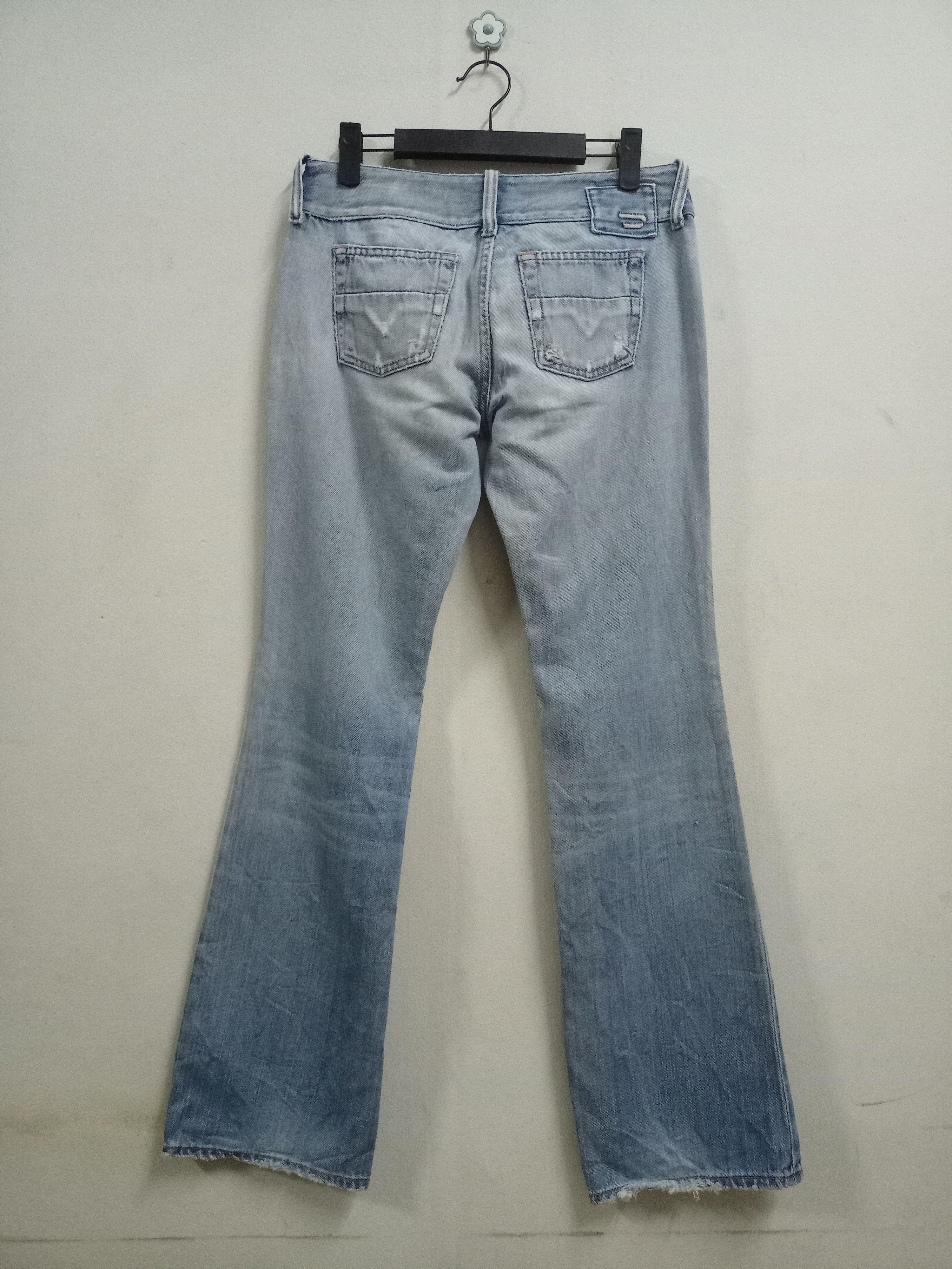 Diesel Vintage Diesel Blue Wash Distressed Flare Jeans Size 30" / US 8 / IT 44 - 2 Thumbnail