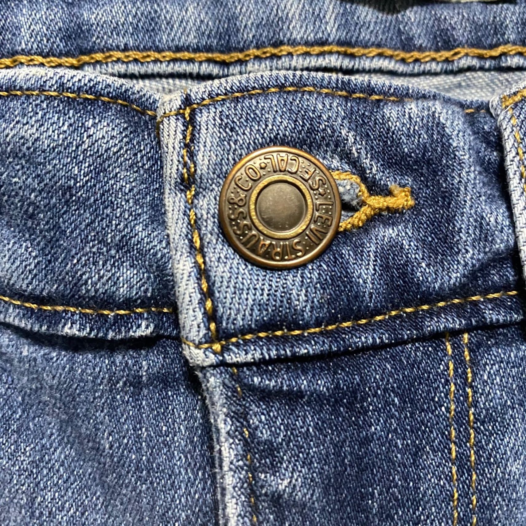 Levi's Levi's 721 Jeans Womens 27 Blue Denim High Rise Skinny 5-Pocket Regular Jeans Womens Blue Levi's 700 Series Size 42" / US 20 - 4 Thumbnail