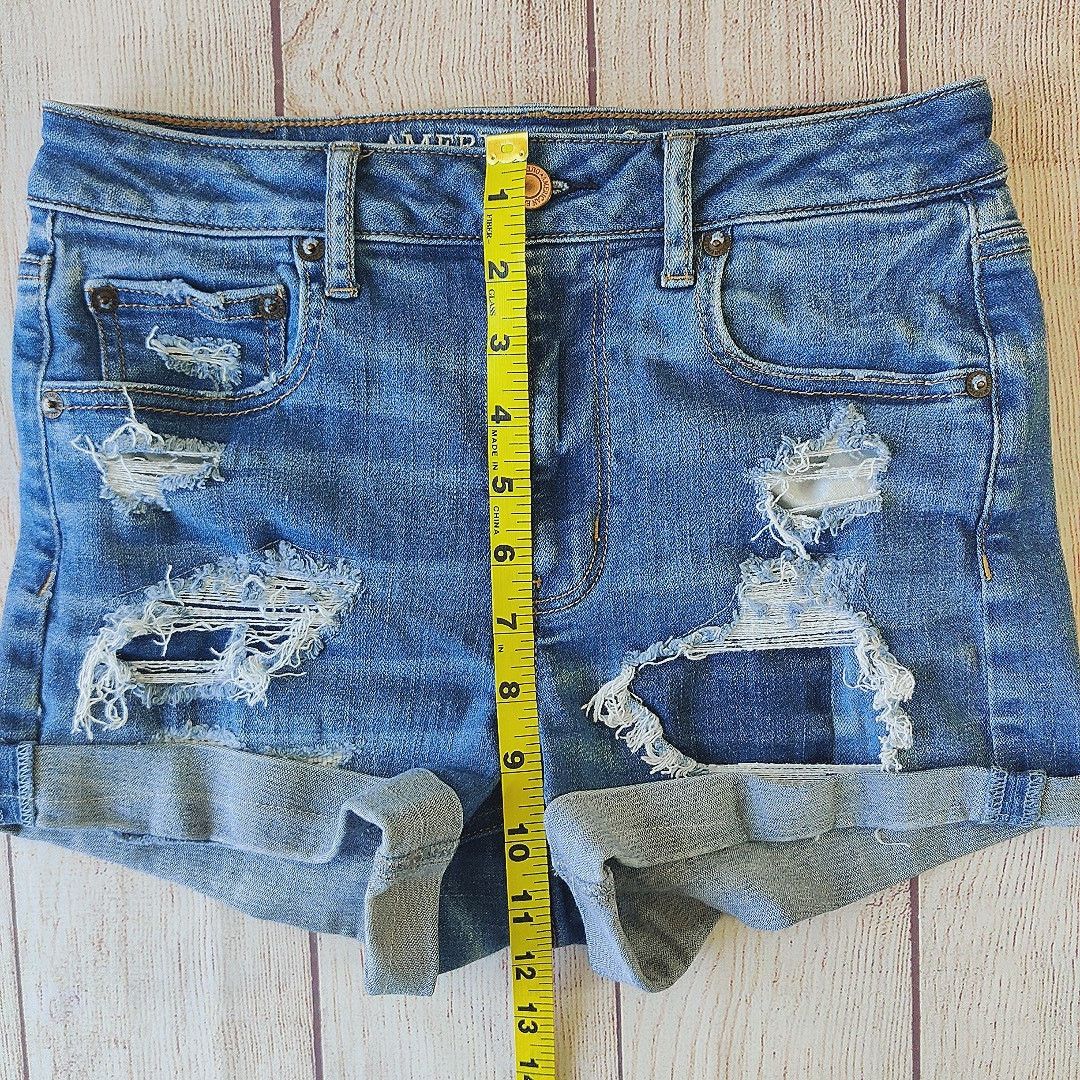 American Eagle Outfitters Super Hi-Rise Shortie cuffed denim shorts 4 Size 27" / US 4 / IT 40 - 6 Thumbnail