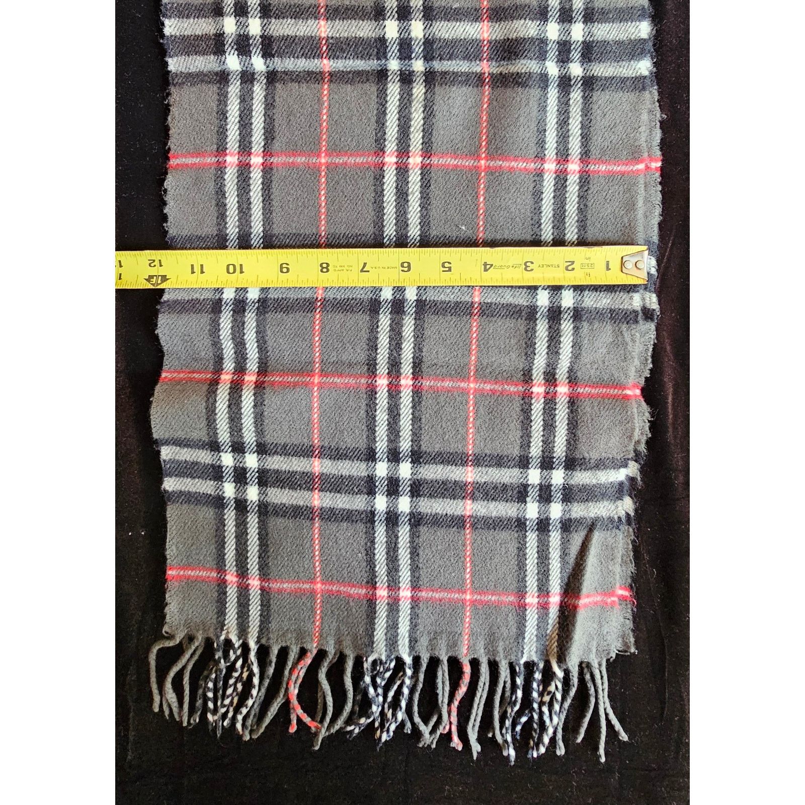 Burberry BURBERRY London 100% Lambswool Gray Scarf Nova Check (3) Size ONE SIZE - 8 Thumbnail