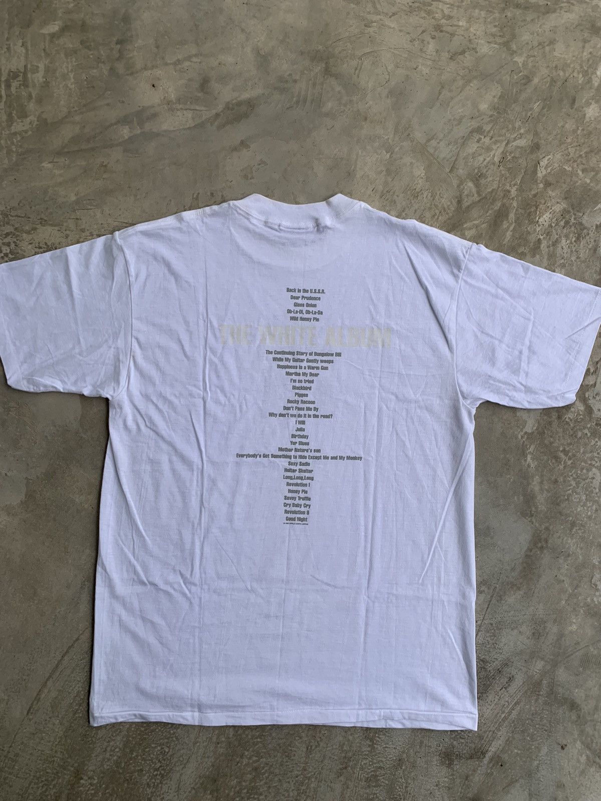 Band Tees × Vintage VINTAGE 90s THE BEATLES WHITE ALBUM T- SHIRT Size US L / EU 52-54 / 3 - 11 Thumbnail