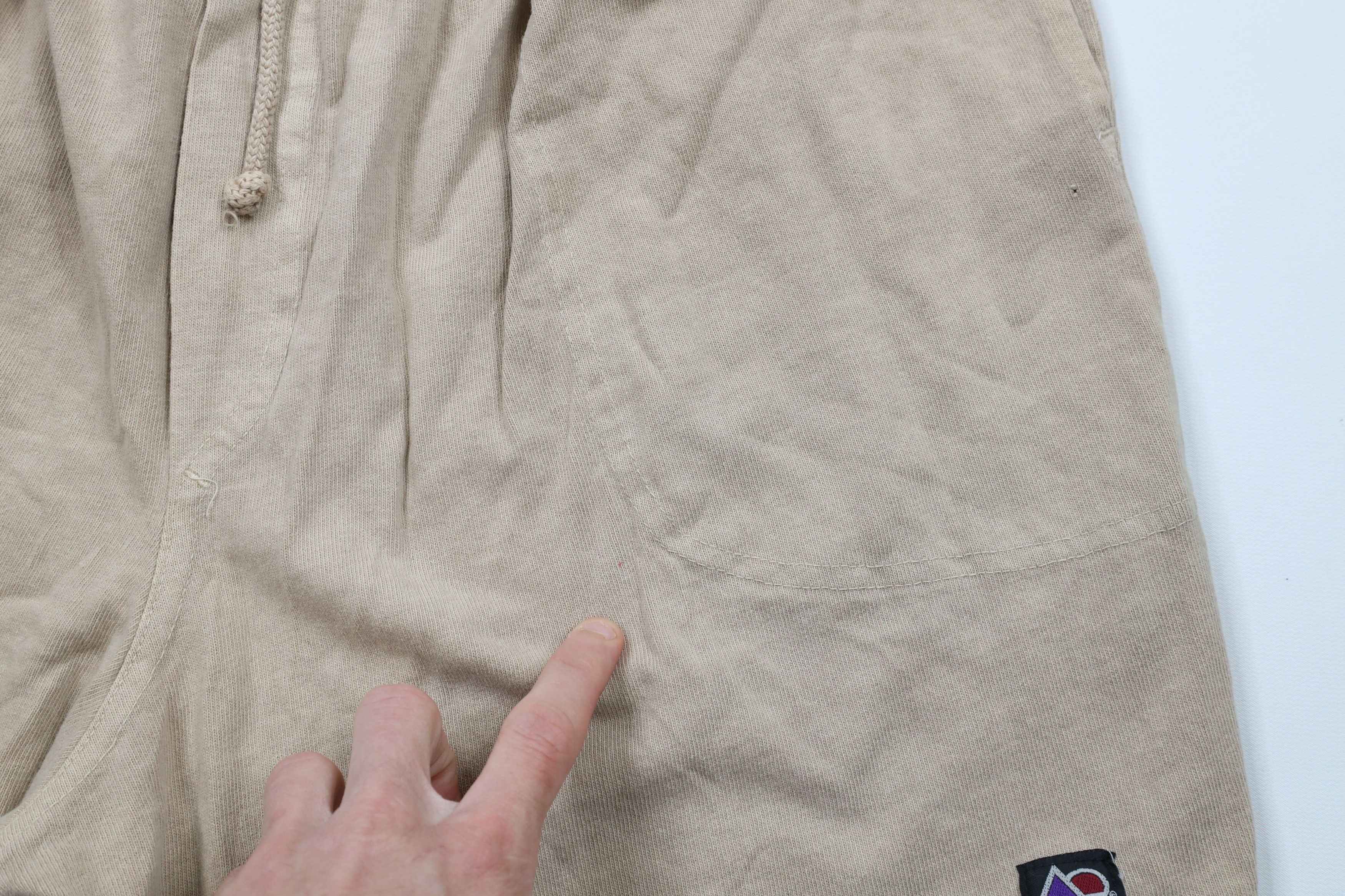 Vintage Vintage 90s Streetwear Pigment Dye Above Knee Shorts Beige Size US 34 / EU 50 - 7 Thumbnail