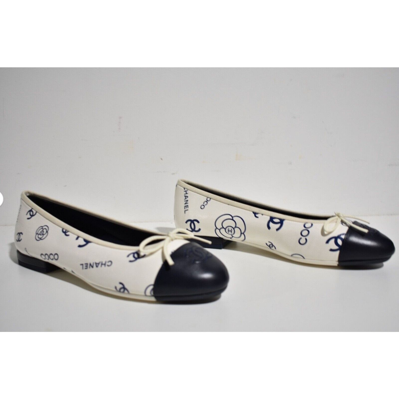 Chanel 23P CC Coco Logo Cap Toe Bow Tie Ballet Ballerina Flat 41 Size US 11 / IT 41 - 3 Thumbnail