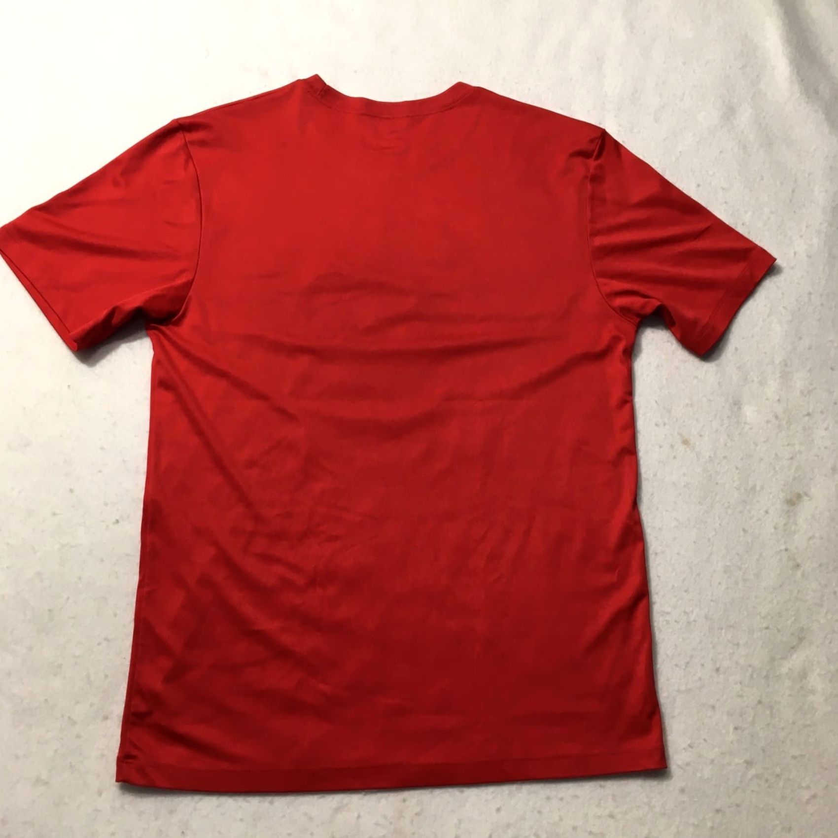 Hanes Hanes Tee Dri-Fit Activewear T-Shirt Medium Red Teens M Crew Neck Shirt Boys Girls Size US M / EU 48-50 / 2 - 7 Thumbnail