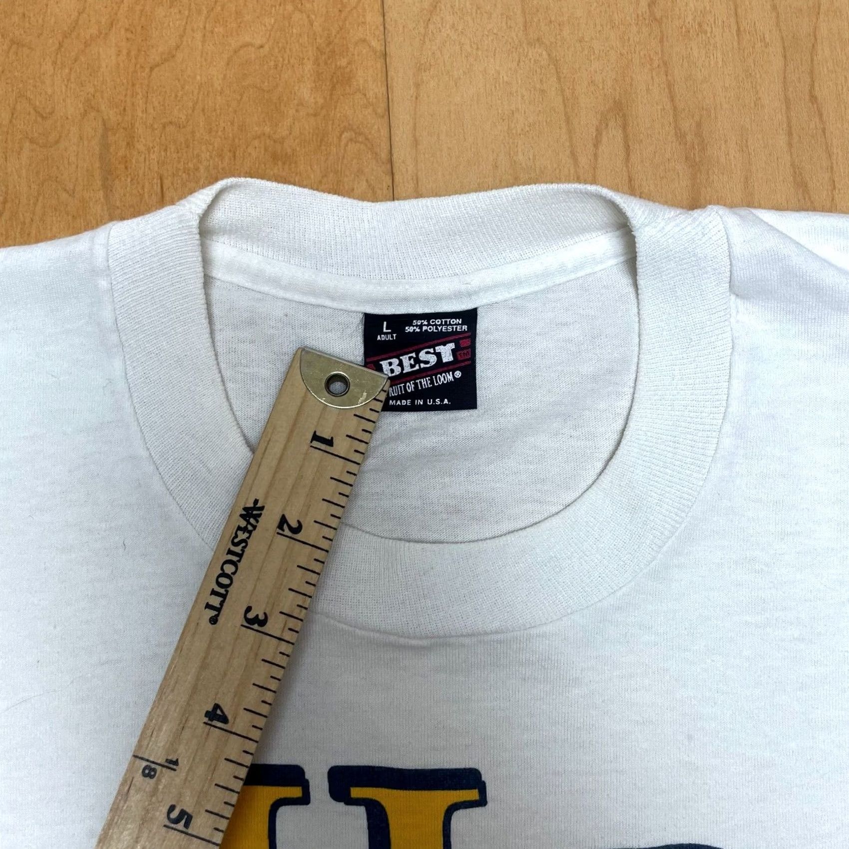 Vintage VINTAGE Shirt L White Gymnastics Solid Short Sleeve Crewneck Size US L / EU 52-54 / 3 - 7 Thumbnail