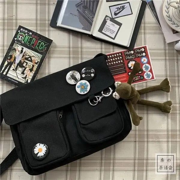 Vintage Women Black Canvas Messenger Bag Size ONE SIZE - 3 Thumbnail