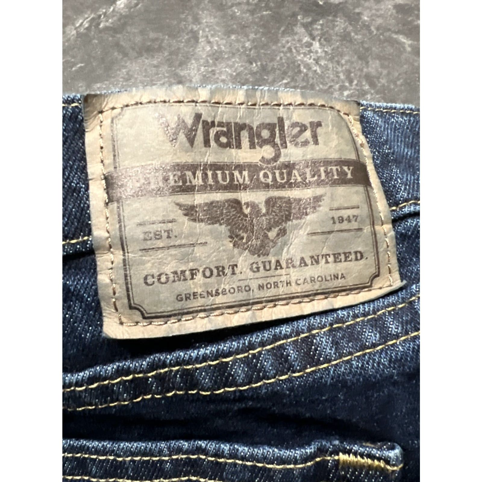 Wrangler Wrangler Mens Denim Shorts Size 44 Blue Carpenter Adult Regular 9-Inch Inseam Size US 44 / EU 60 - 5 Thumbnail