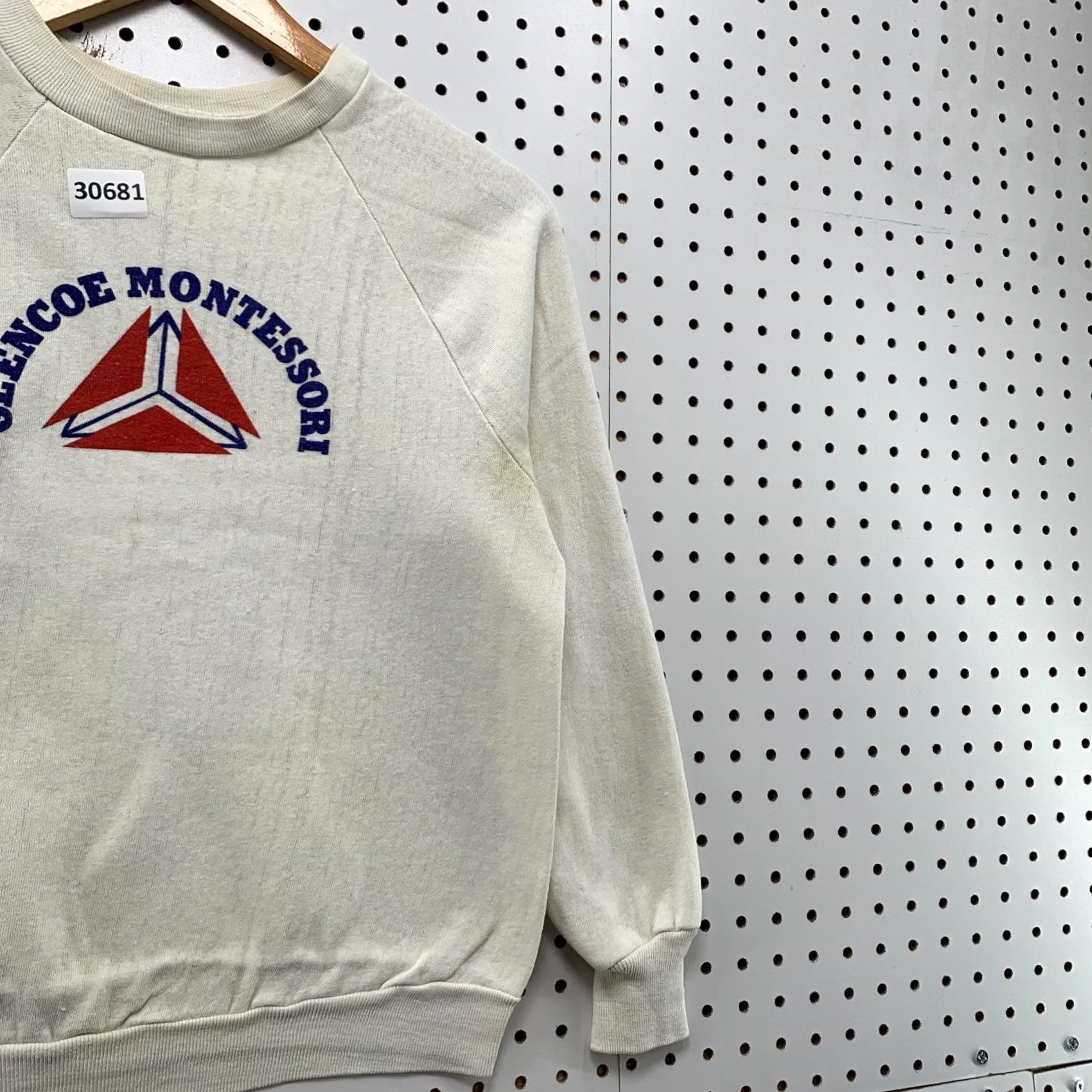 Vintage VINTAGE Healthknit Sweatshirt Mens XS White 70s Glencoe Montessori Made USA 70s 80s Cotton Crew Neck Pullover Shirt Clothes Mens Size US XS / EU 42 / 0 - 4 Thumbnail